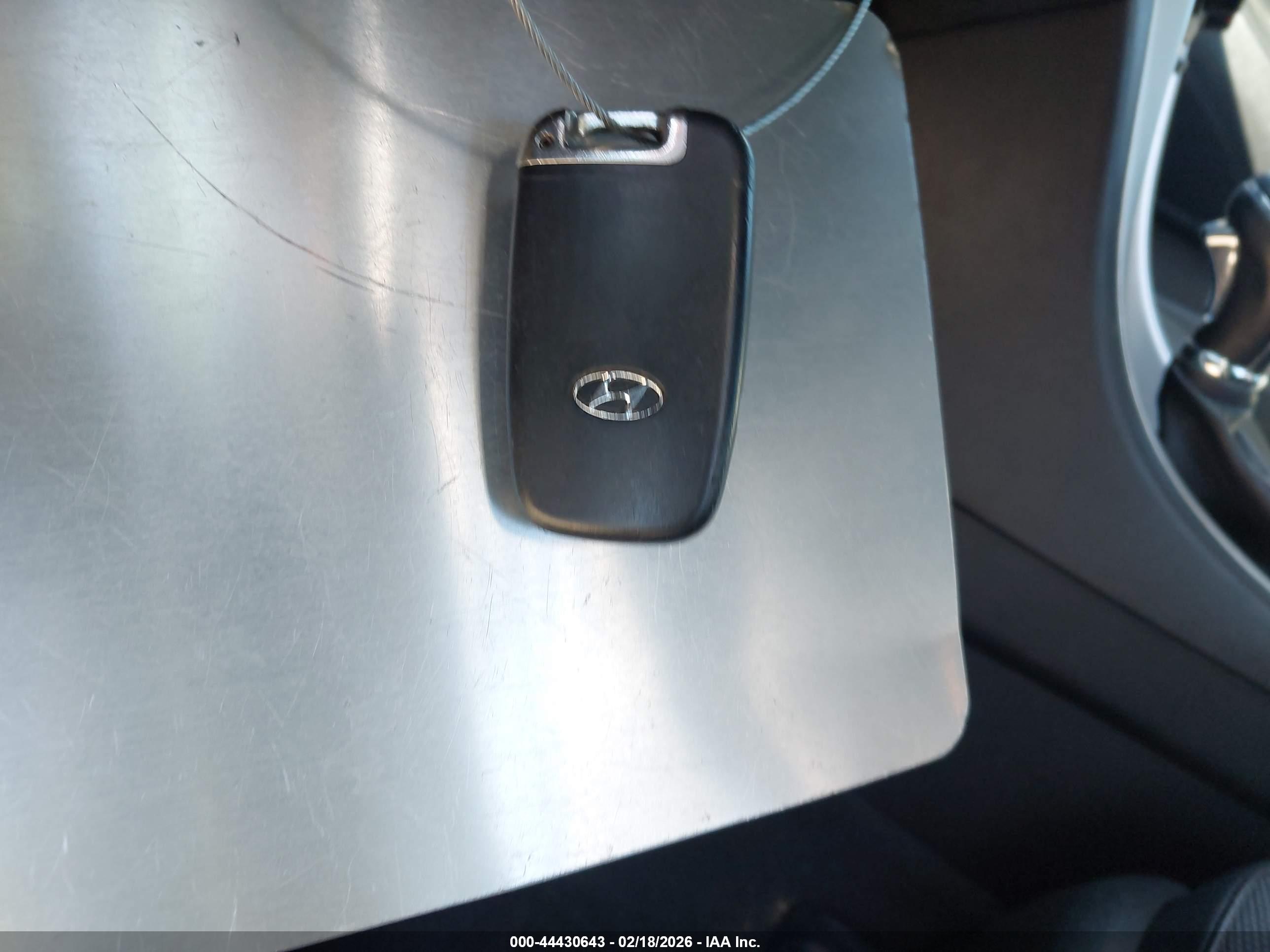HYUNDAI SONATA image 11
