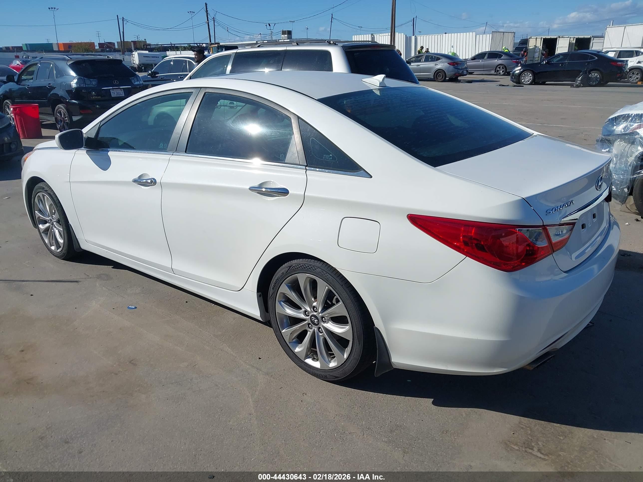 HYUNDAI SONATA image 3