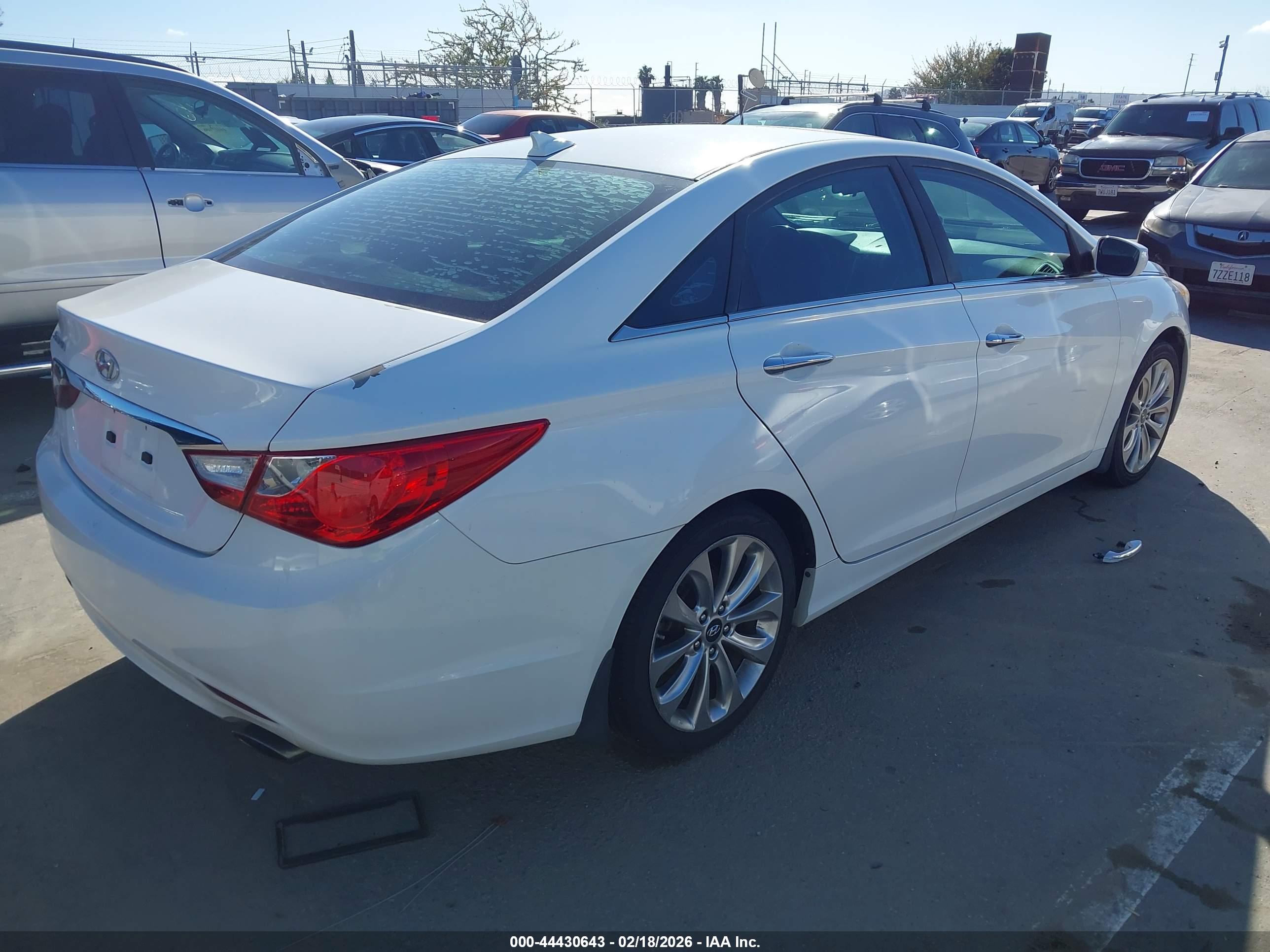 HYUNDAI SONATA image 4