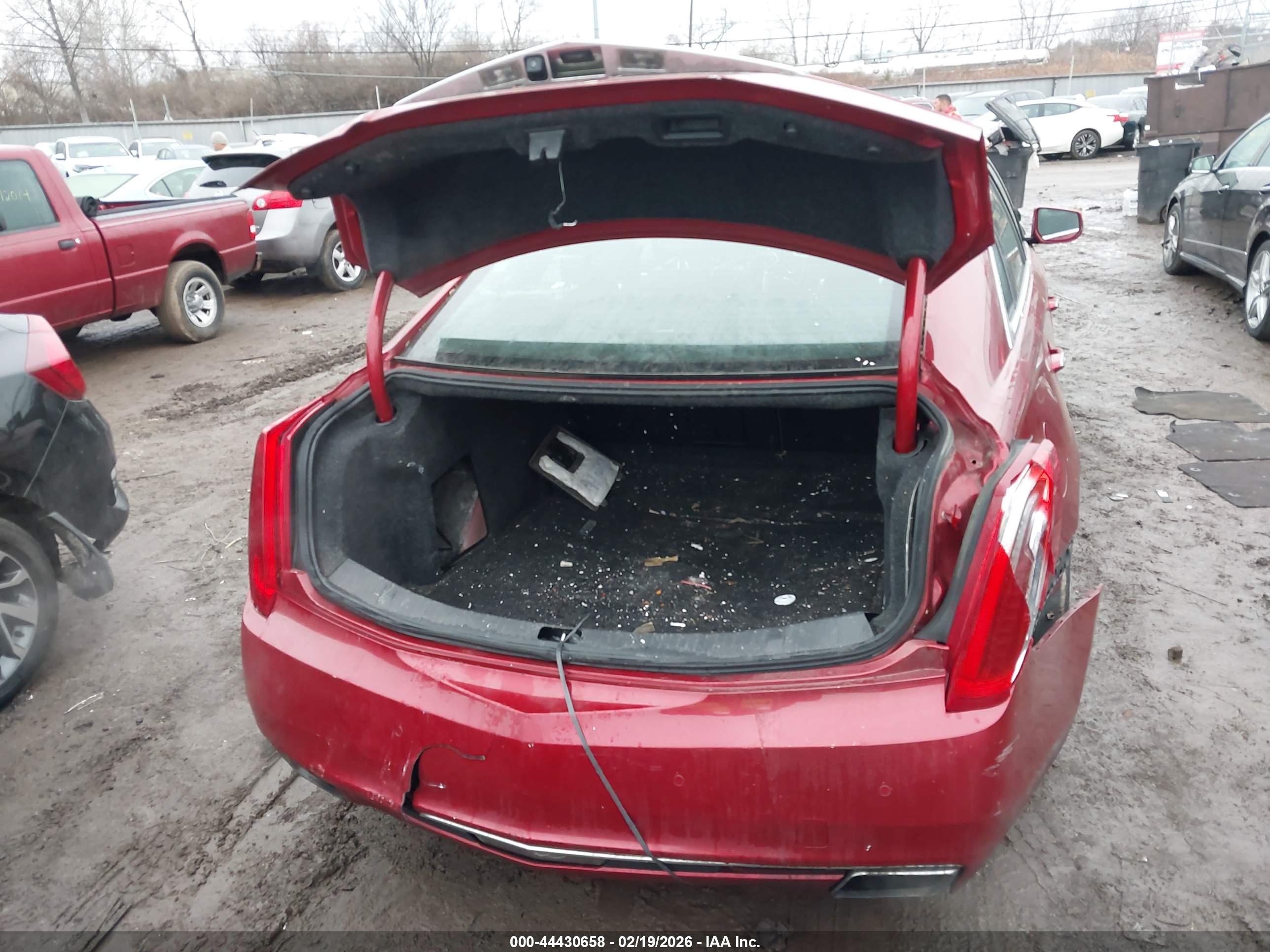 CADILLAC XTS image 6