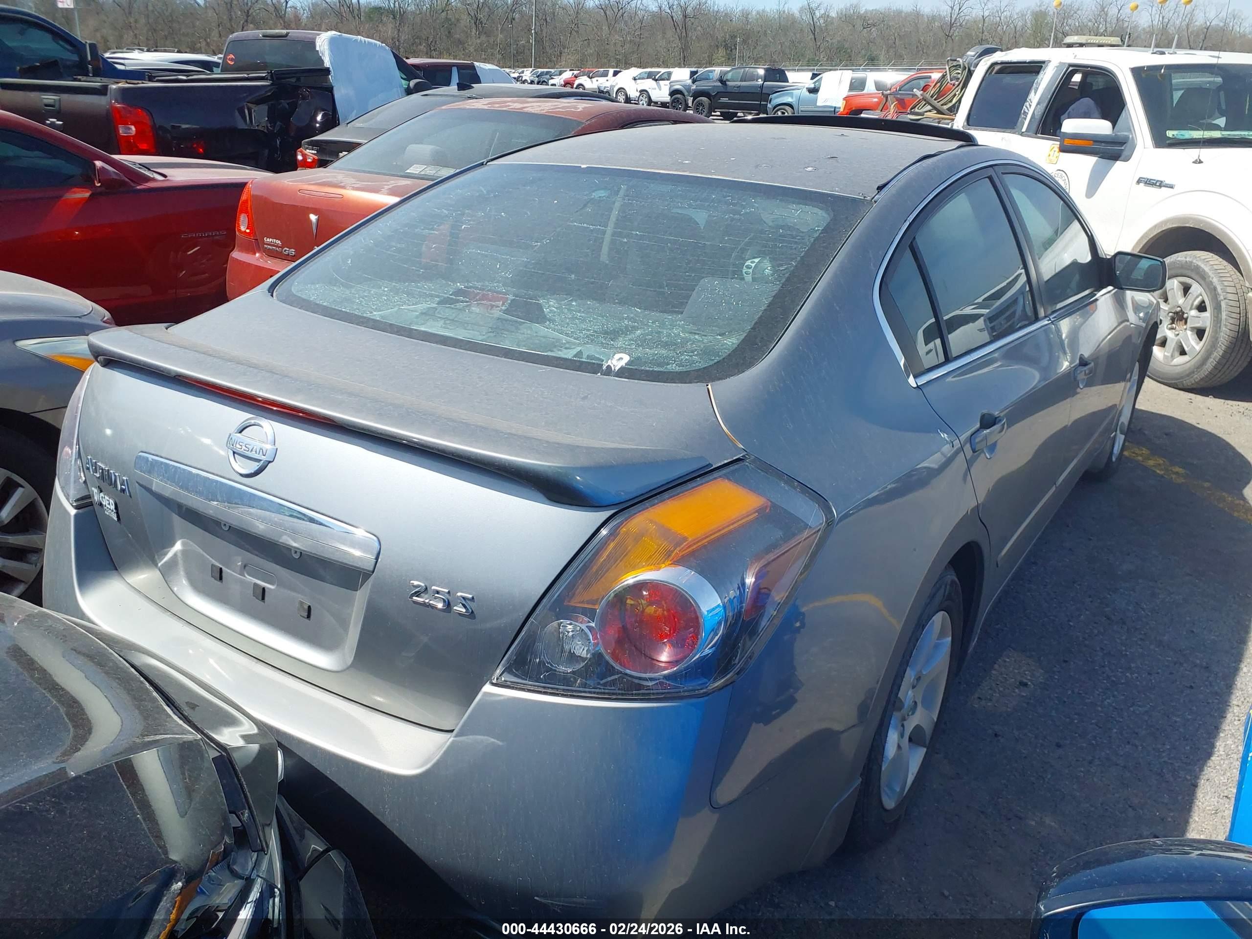 NISSAN ALTIMA image 4