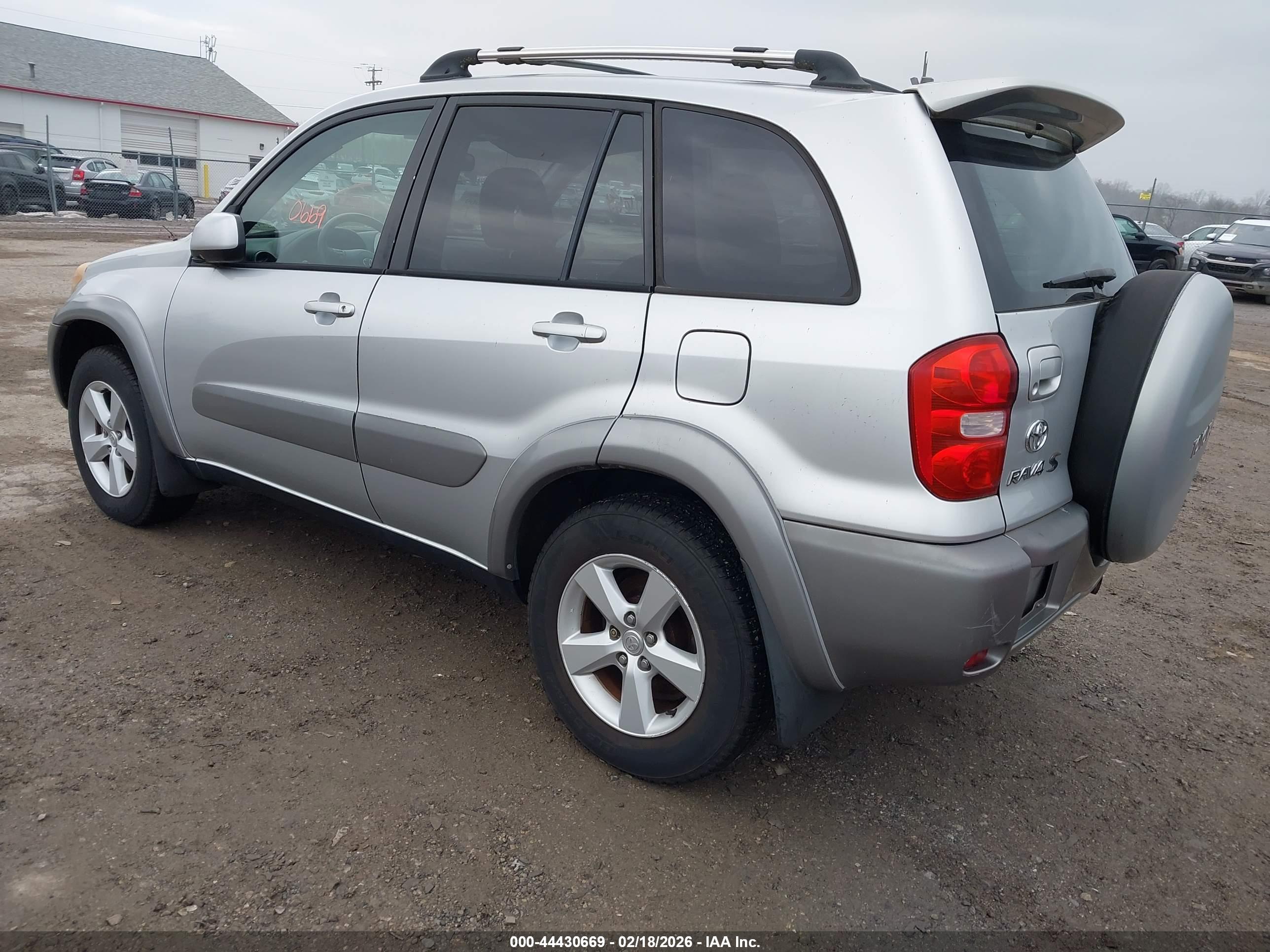 TOYOTA RAV4 image 3