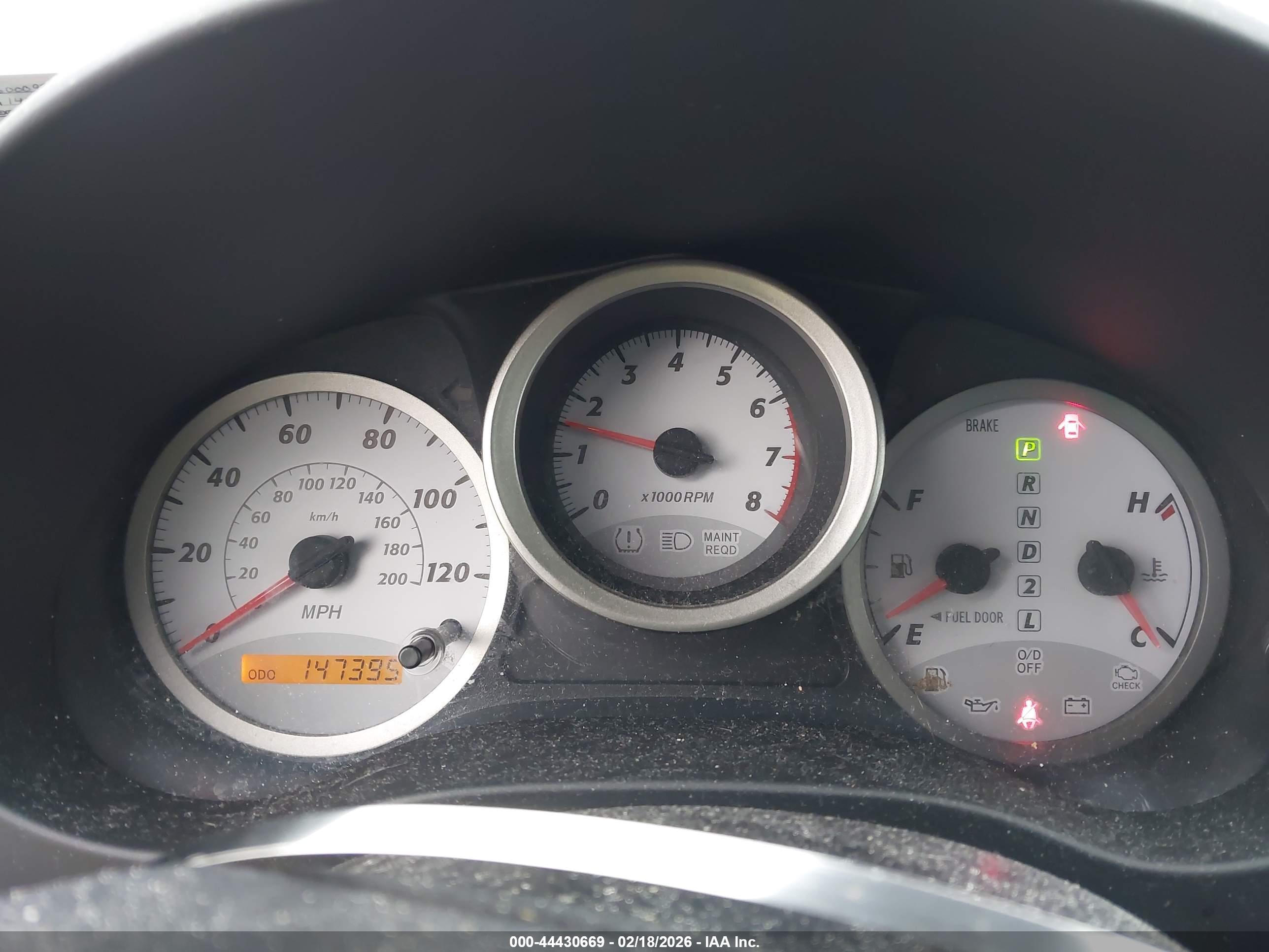 TOYOTA RAV4 image 7