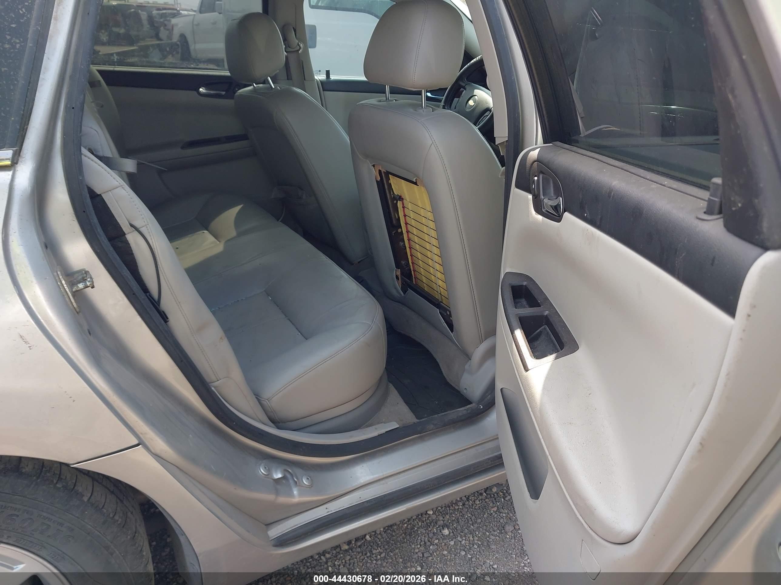 CHEVROLET IMPALA image 8