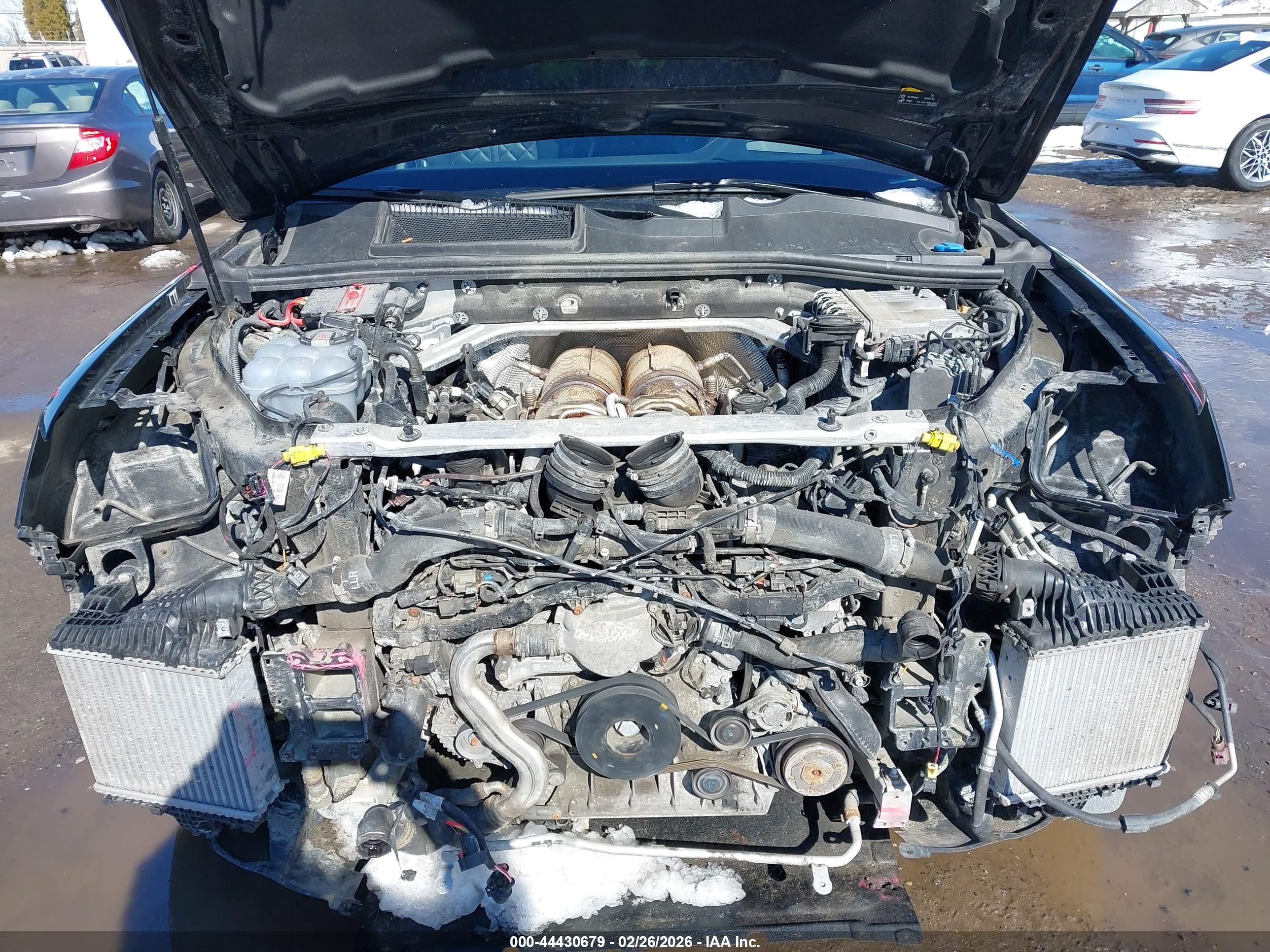 AUDI SQ7 image 10