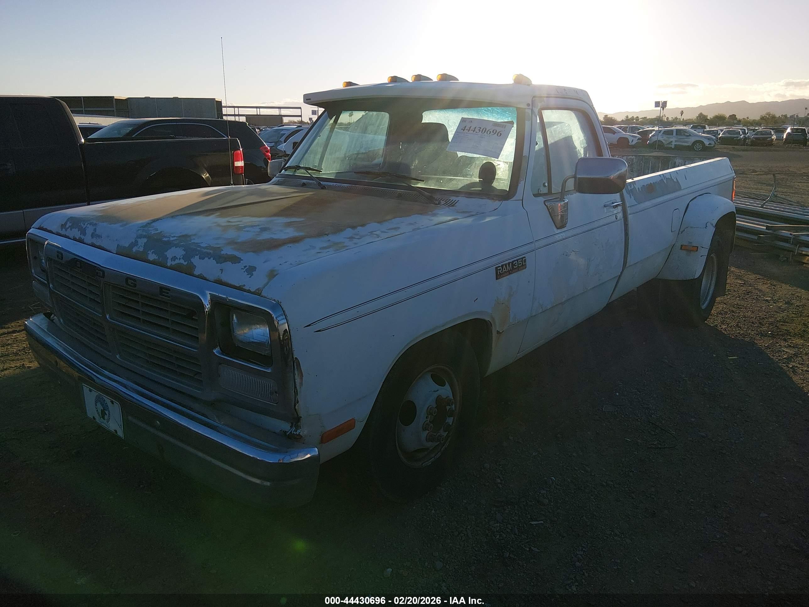 DODGE D-SERIES image 2