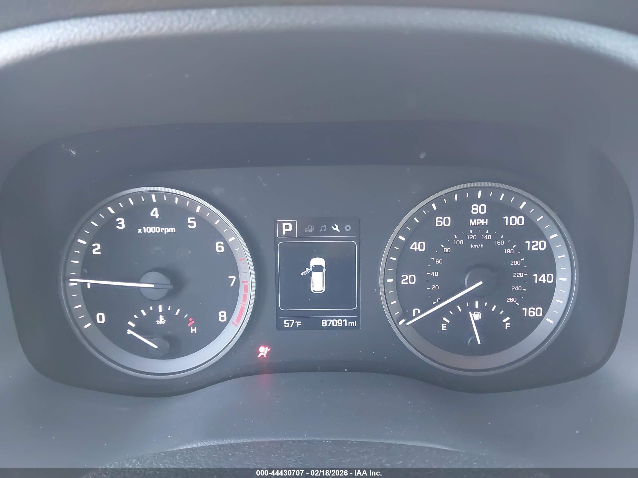 HYUNDAI TUCSON image 7