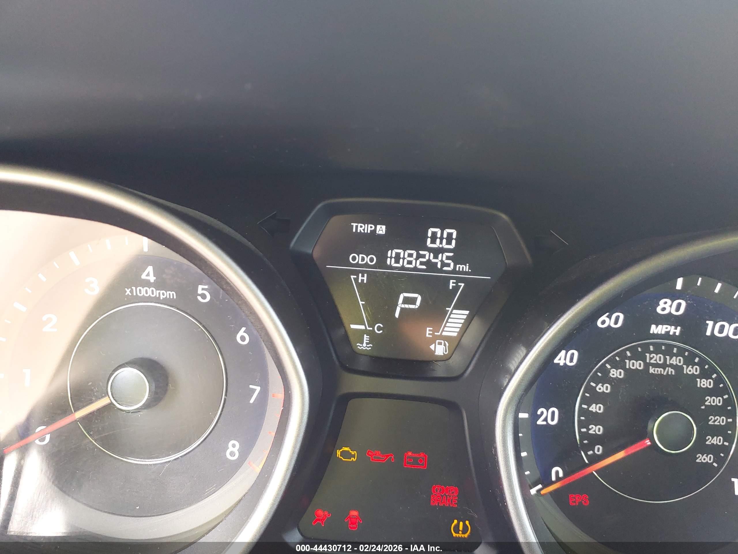 HYUNDAI ELANTRA image 7