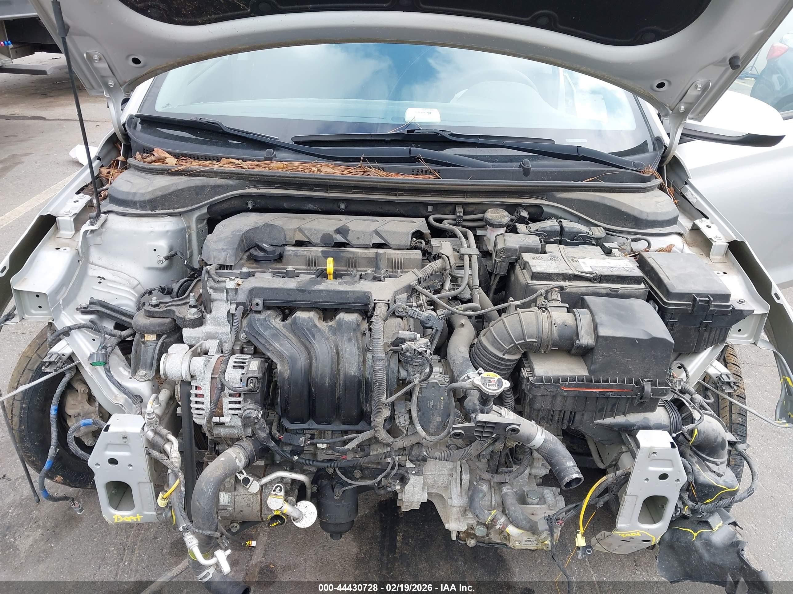 HYUNDAI ACCENT image 10