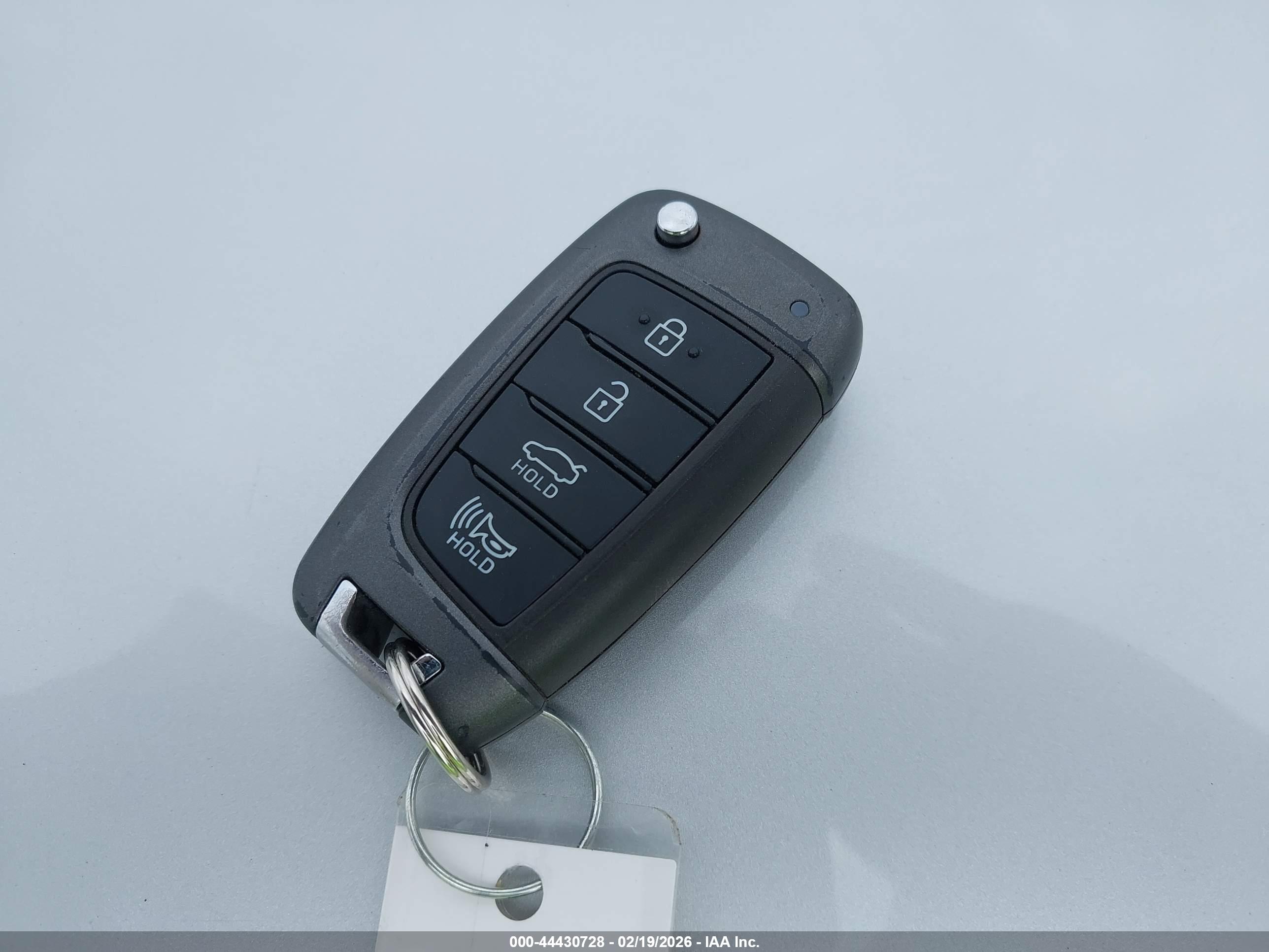 HYUNDAI ACCENT image 11