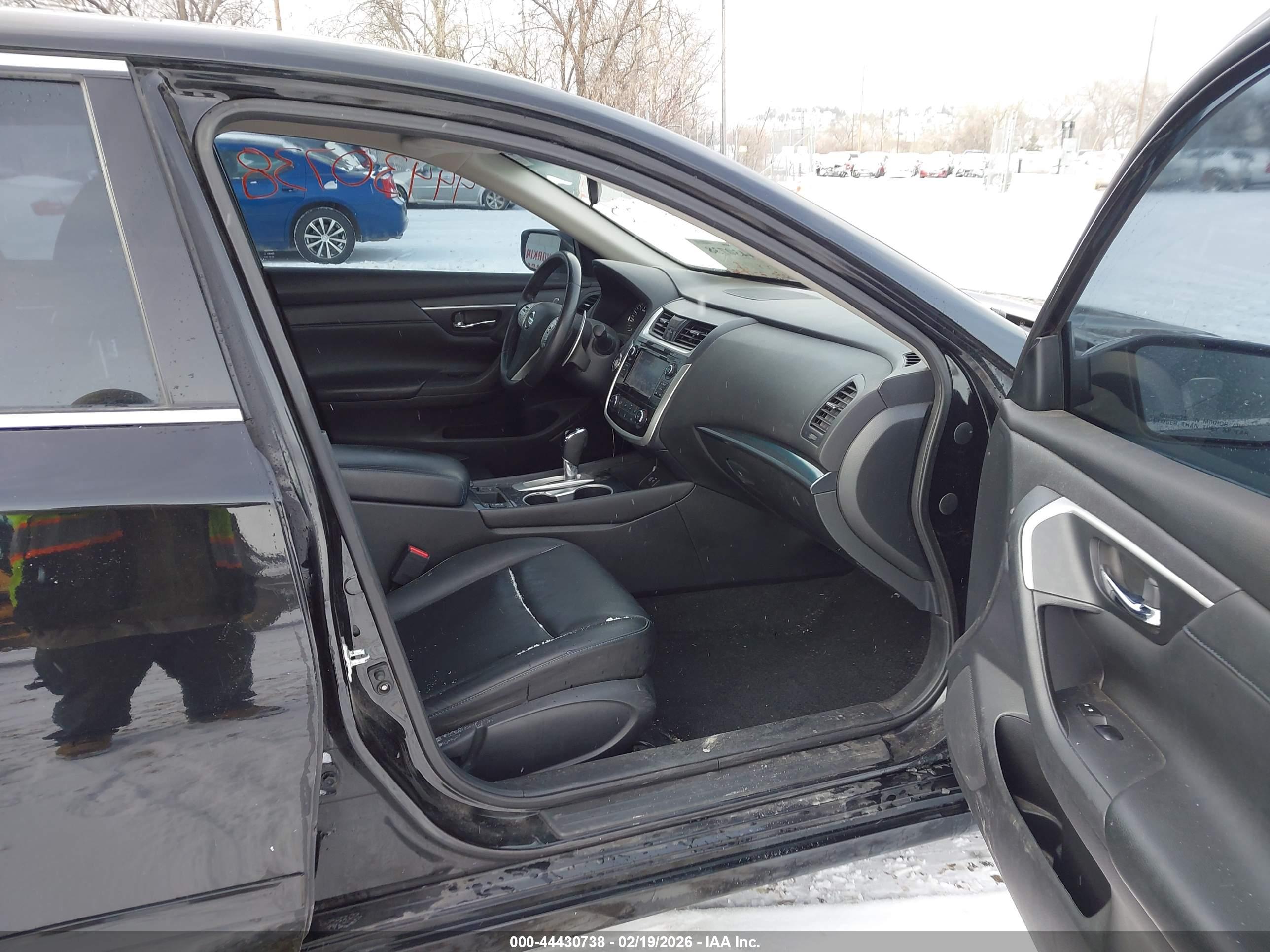 NISSAN ALTIMA image 5
