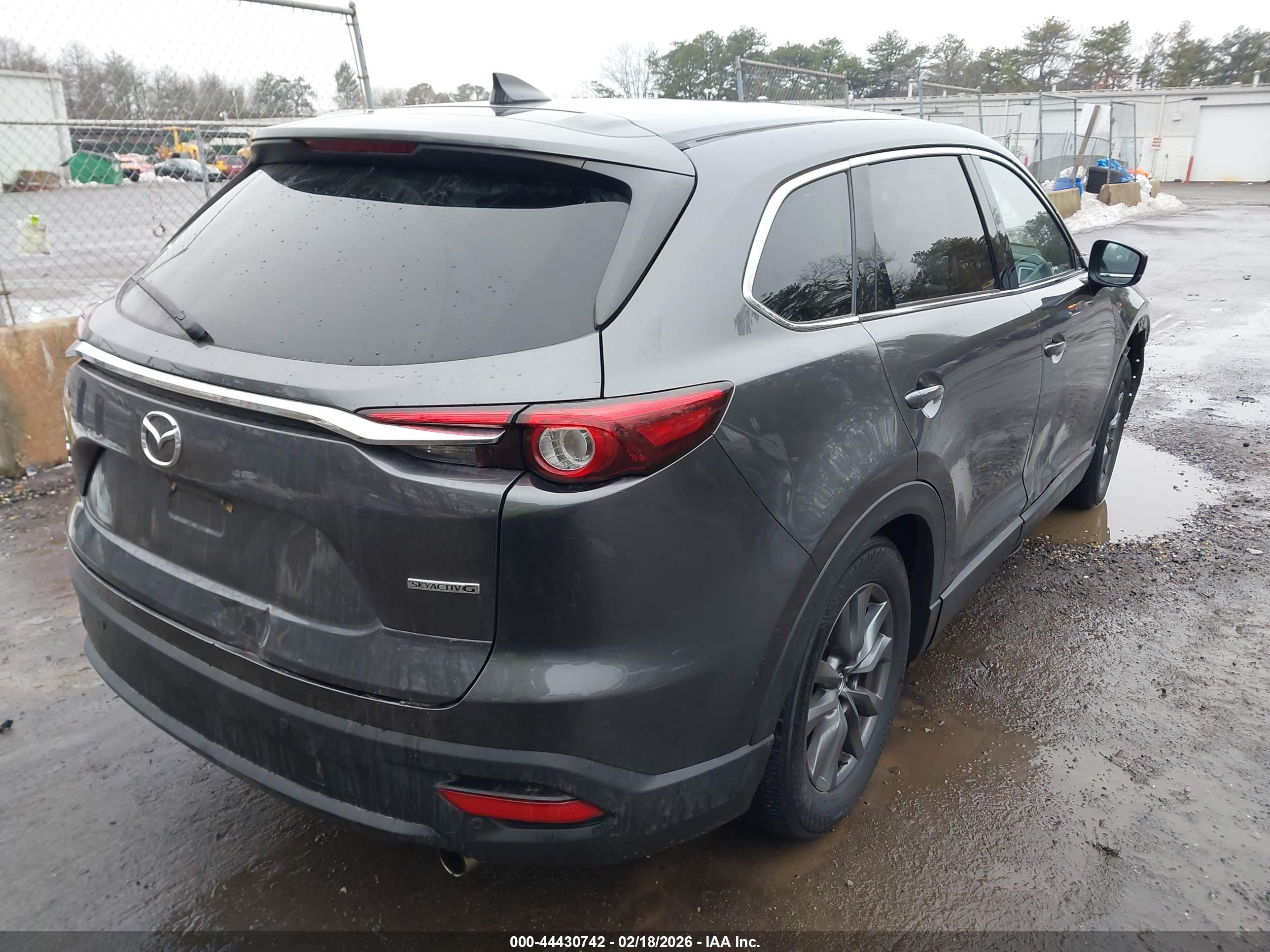 MAZDA CX-9 image 4