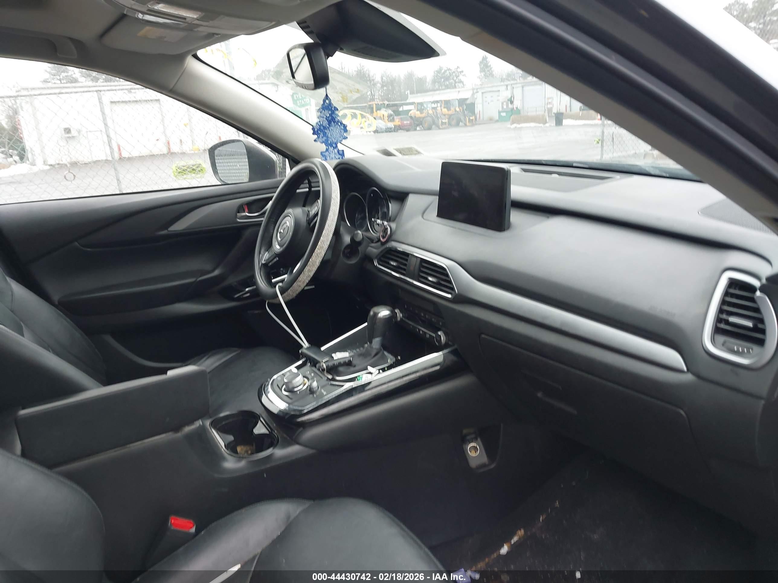 MAZDA CX-9 image 5