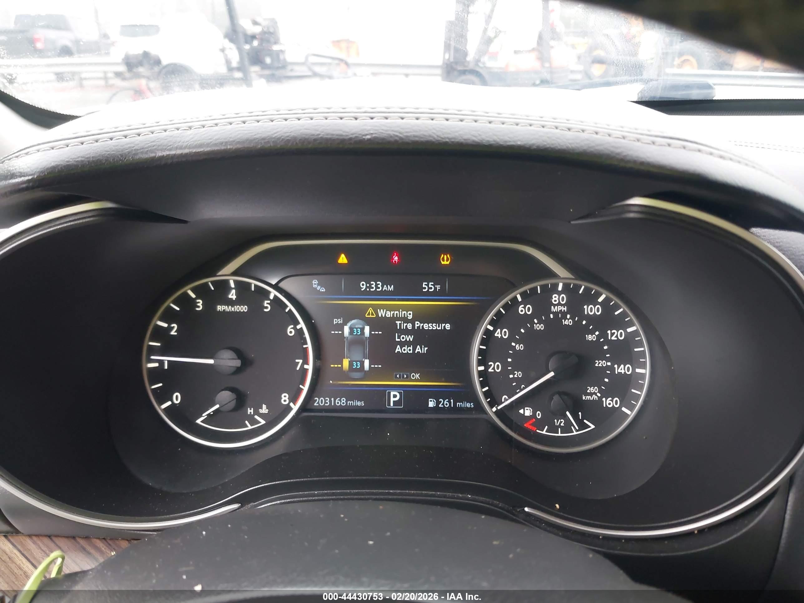 NISSAN MAXIMA image 7