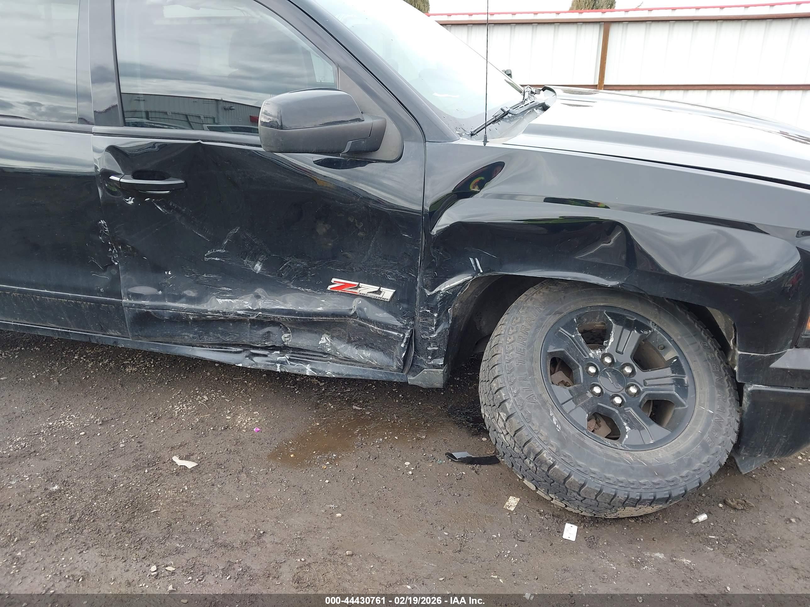 CHEVROLET SILVERADO image 6