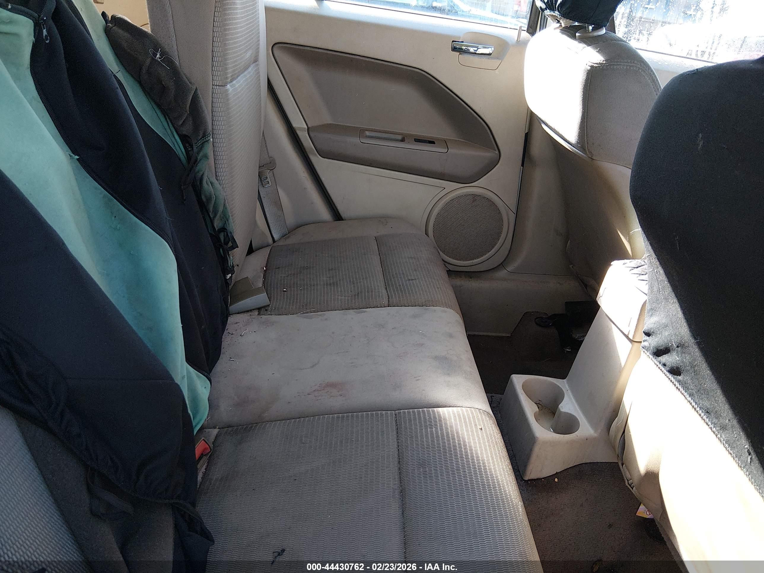 DODGE CALIBER image 8