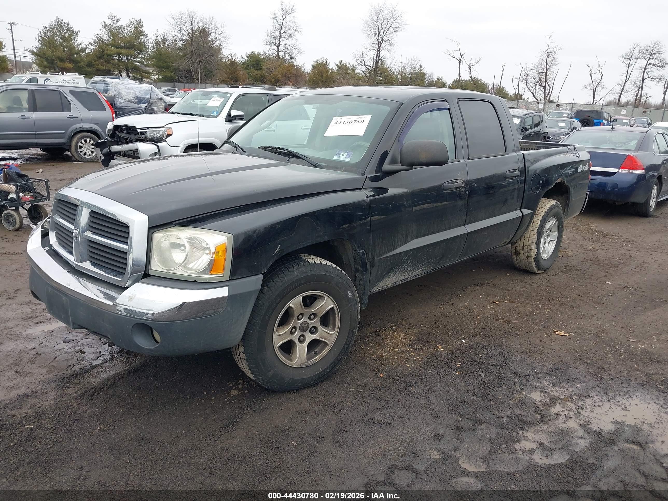 DODGE DAKOTA image 2