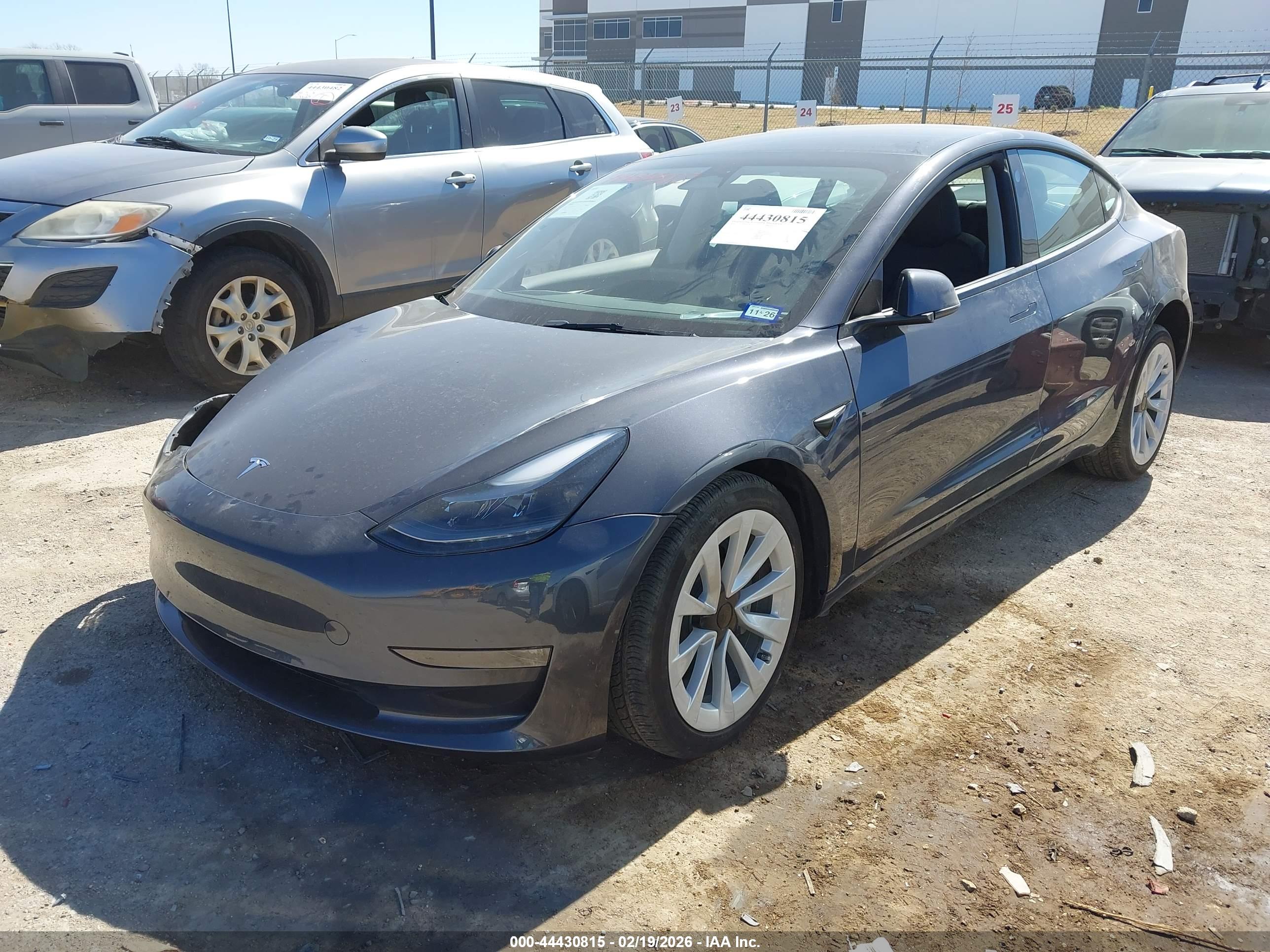TESLA MODEL image 2