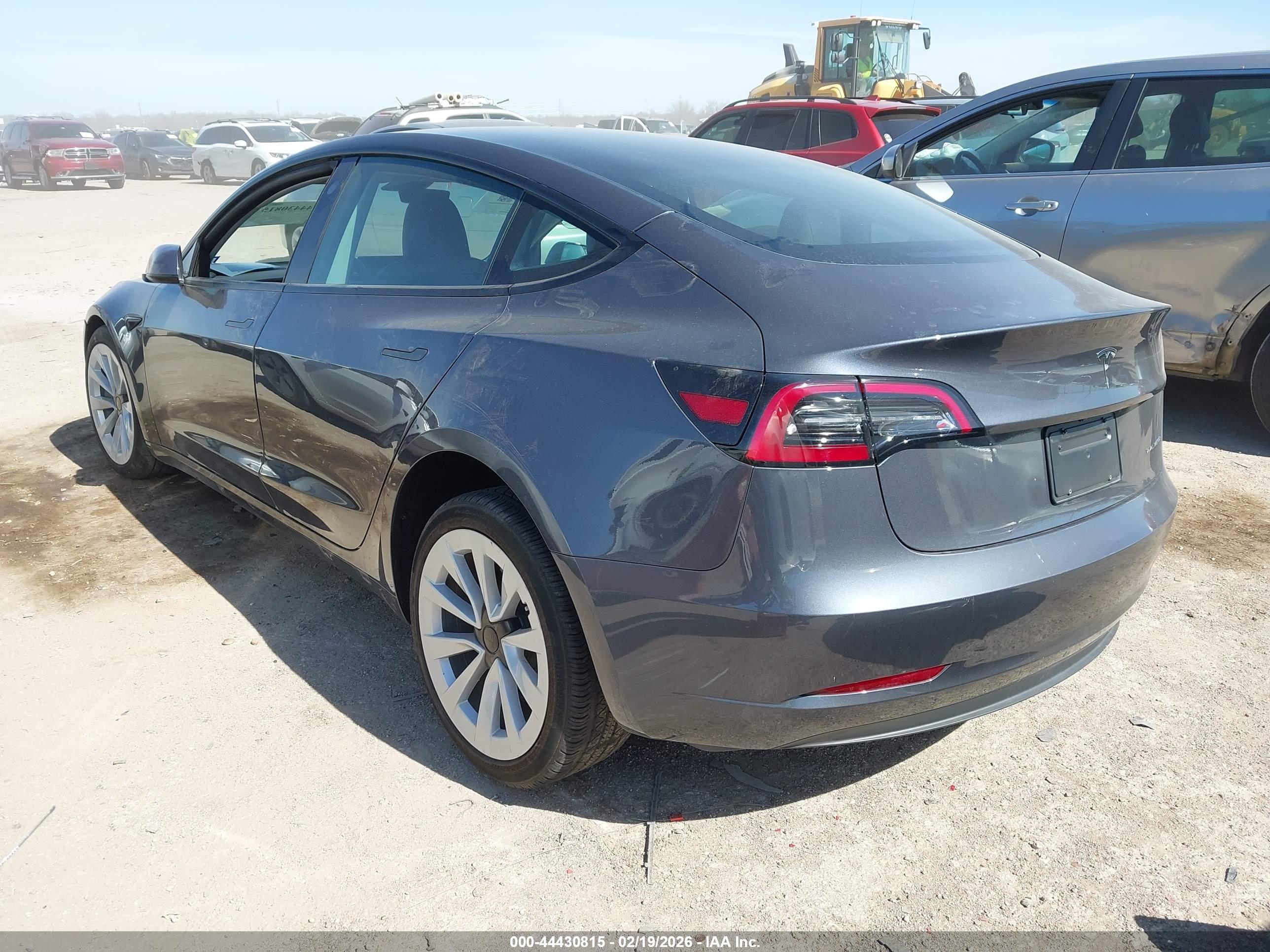 TESLA MODEL image 3