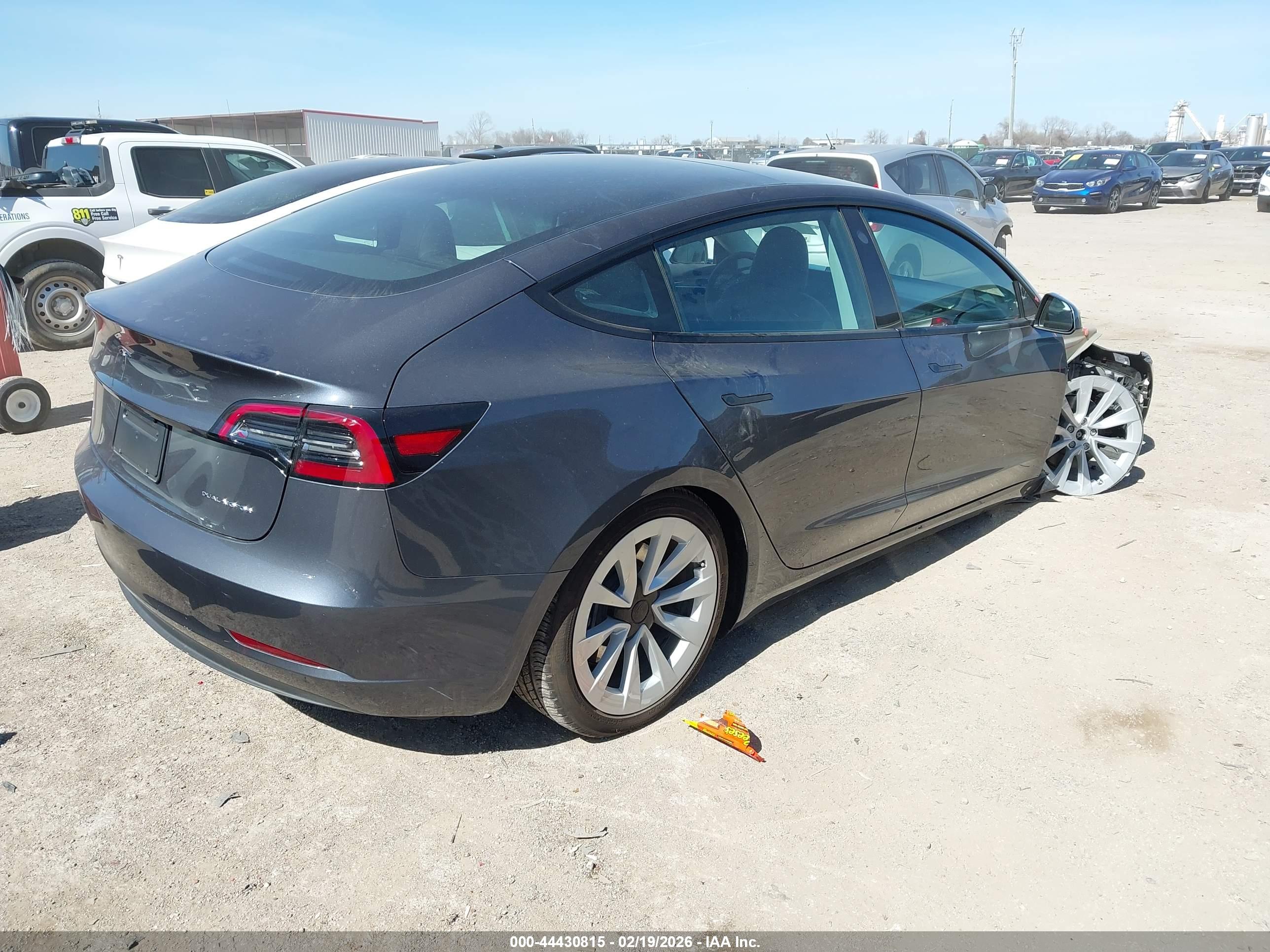 TESLA MODEL image 4