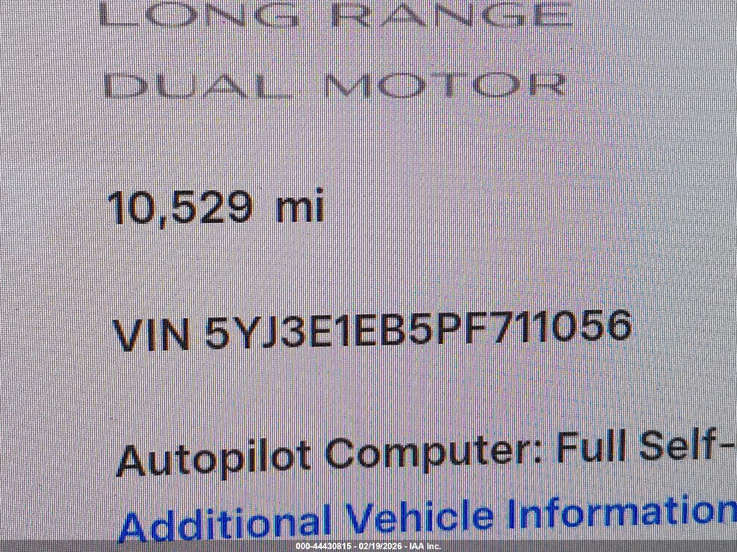 TESLA MODEL image 9