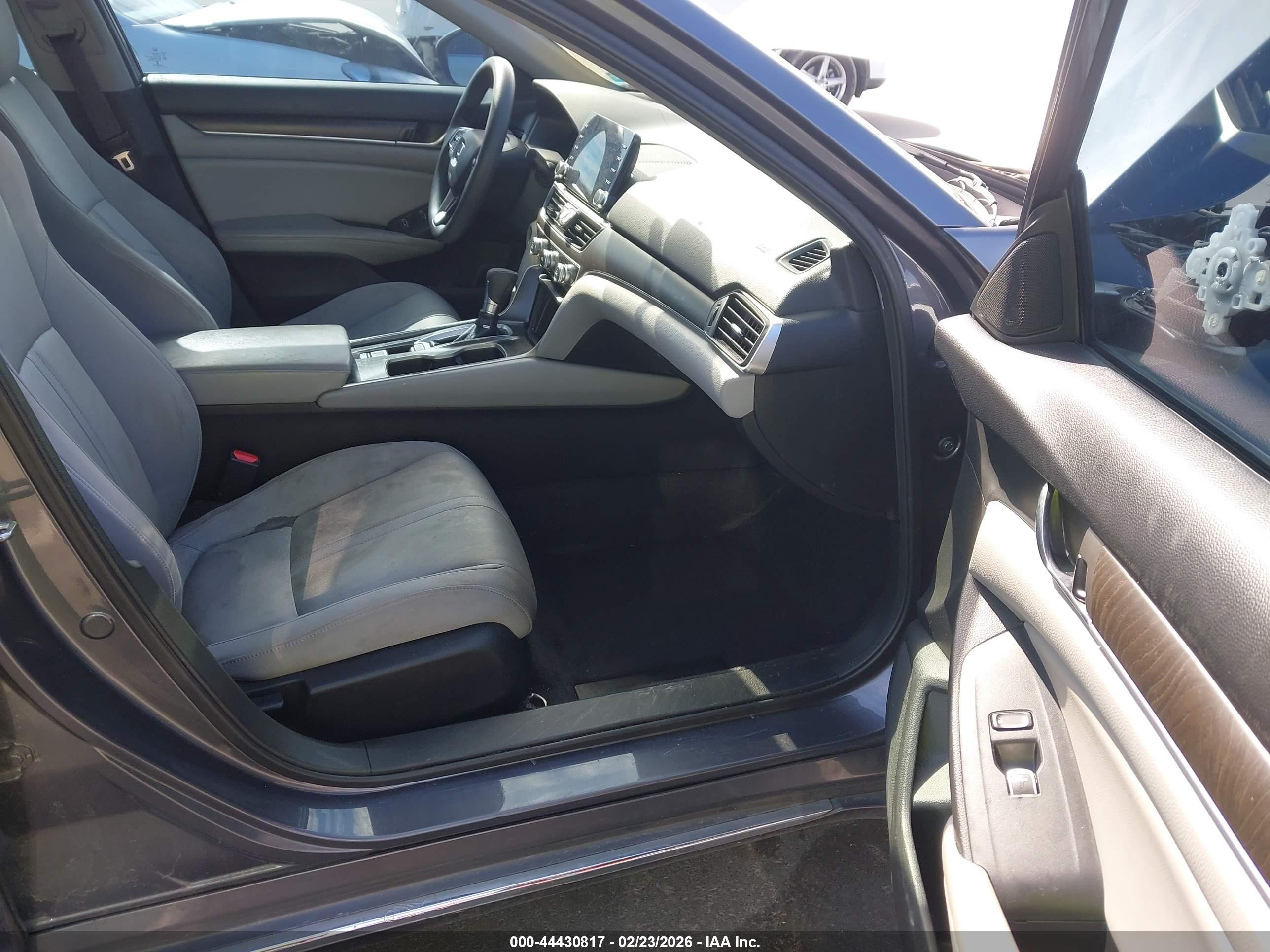 HONDA ACCORD image 5