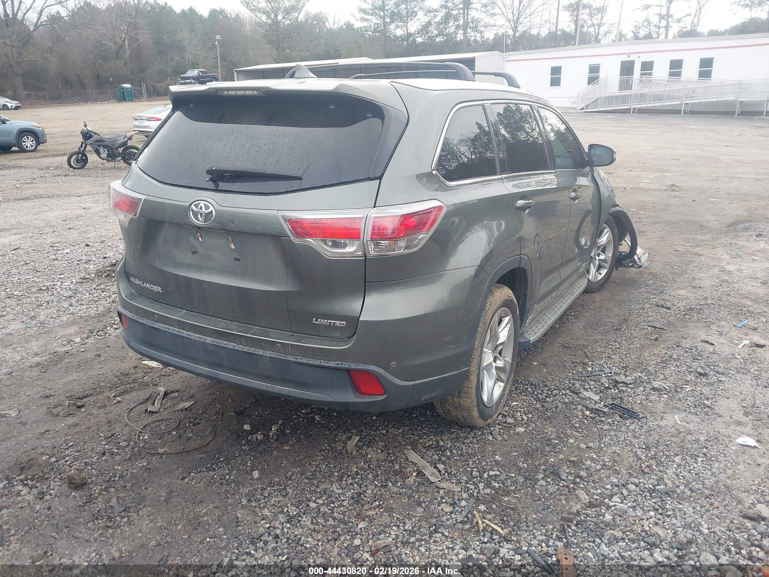 TOYOTA HIGHLANDER image 4