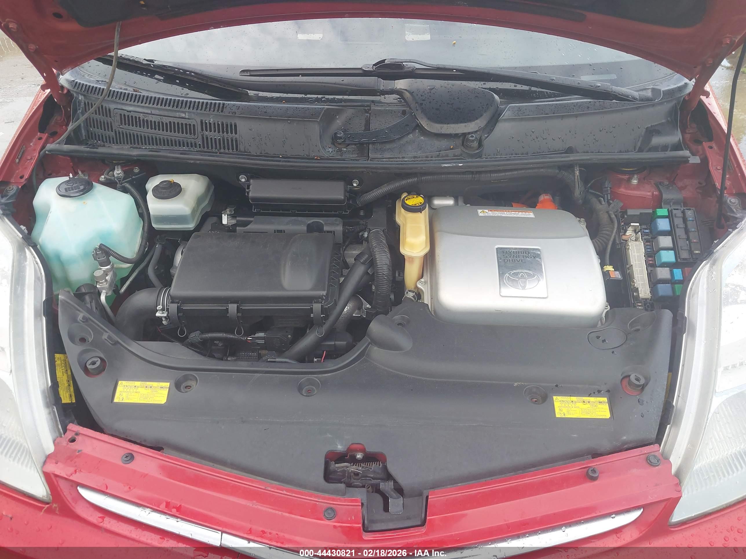 TOYOTA PRIUS image 10