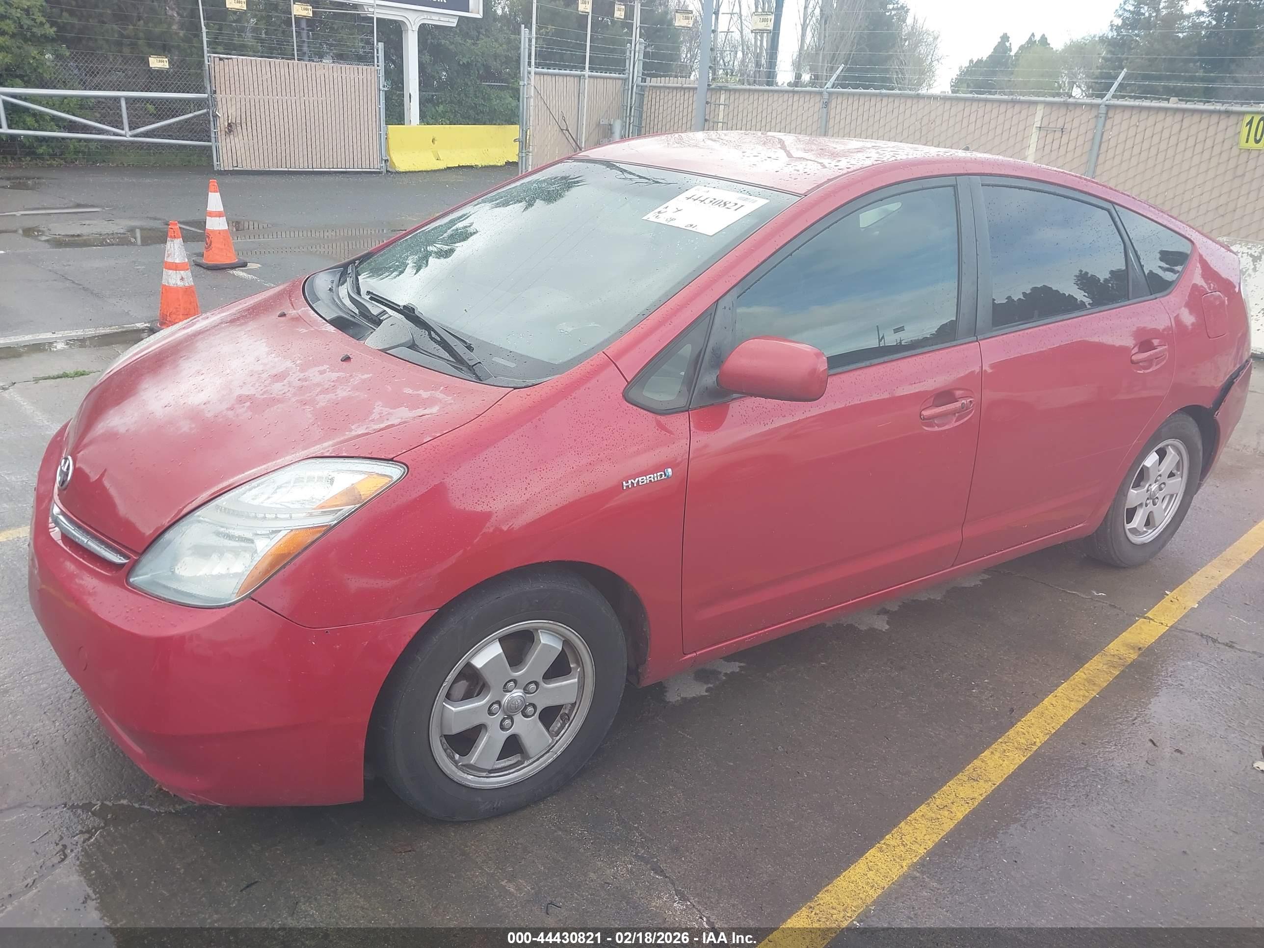 TOYOTA PRIUS image 2