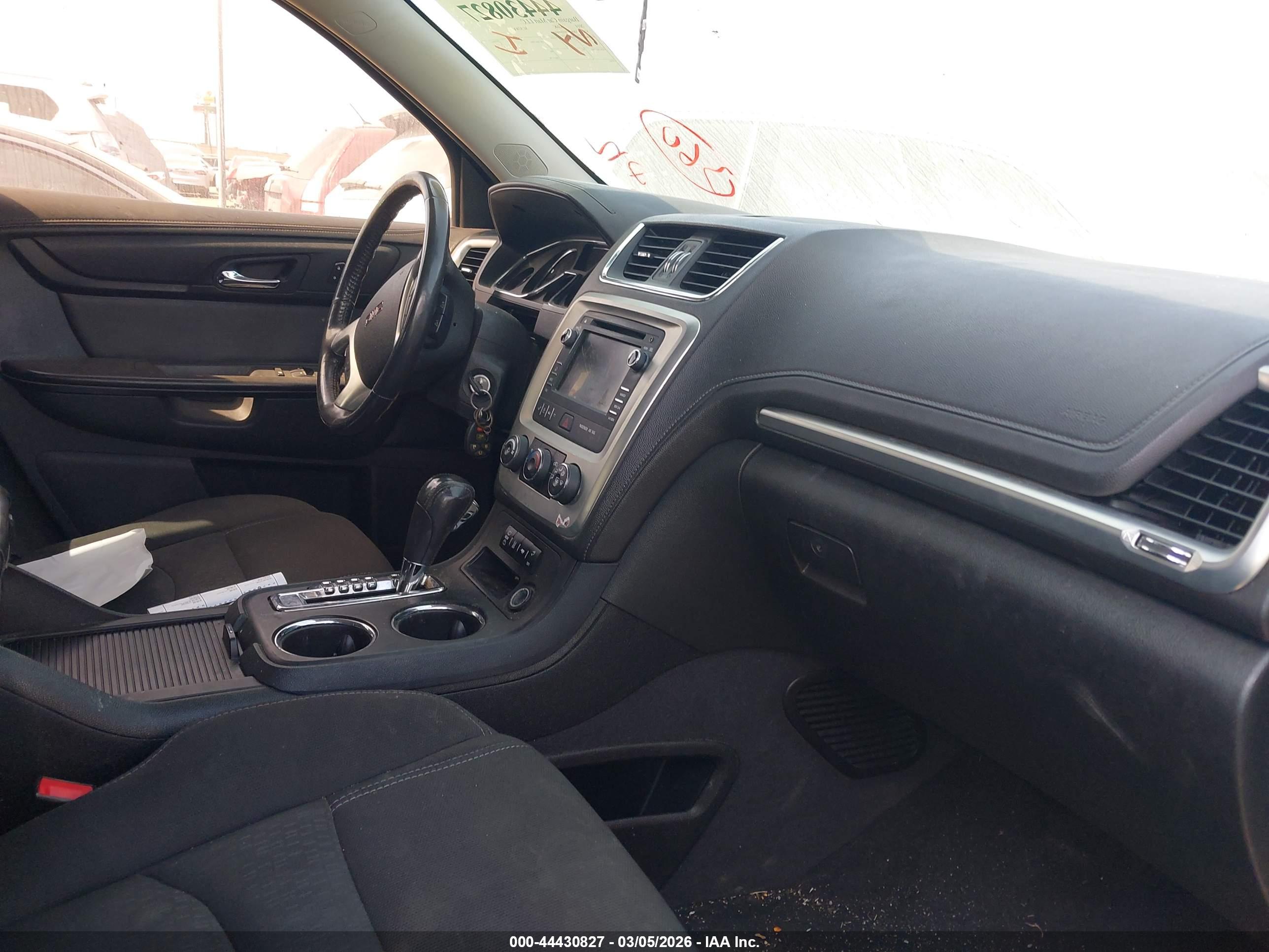 GMC ACADIA image 5