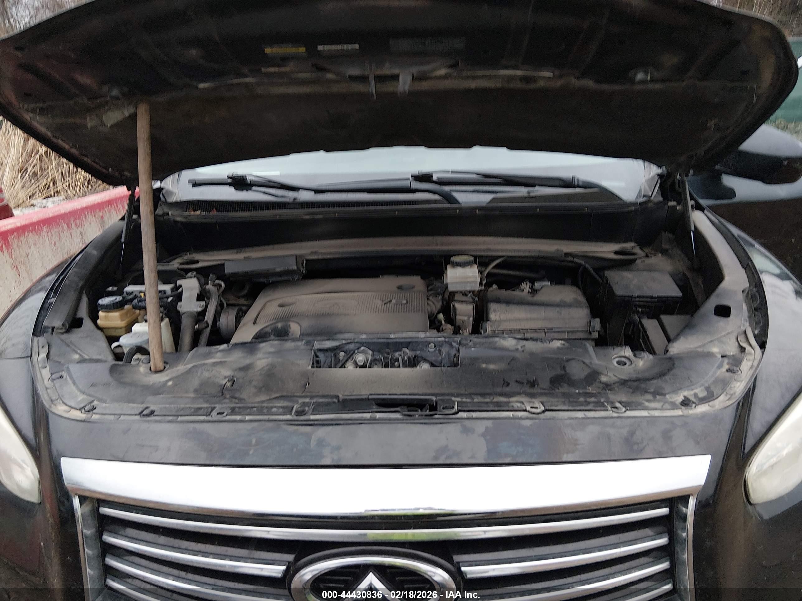 INFINITI JX35 image 10