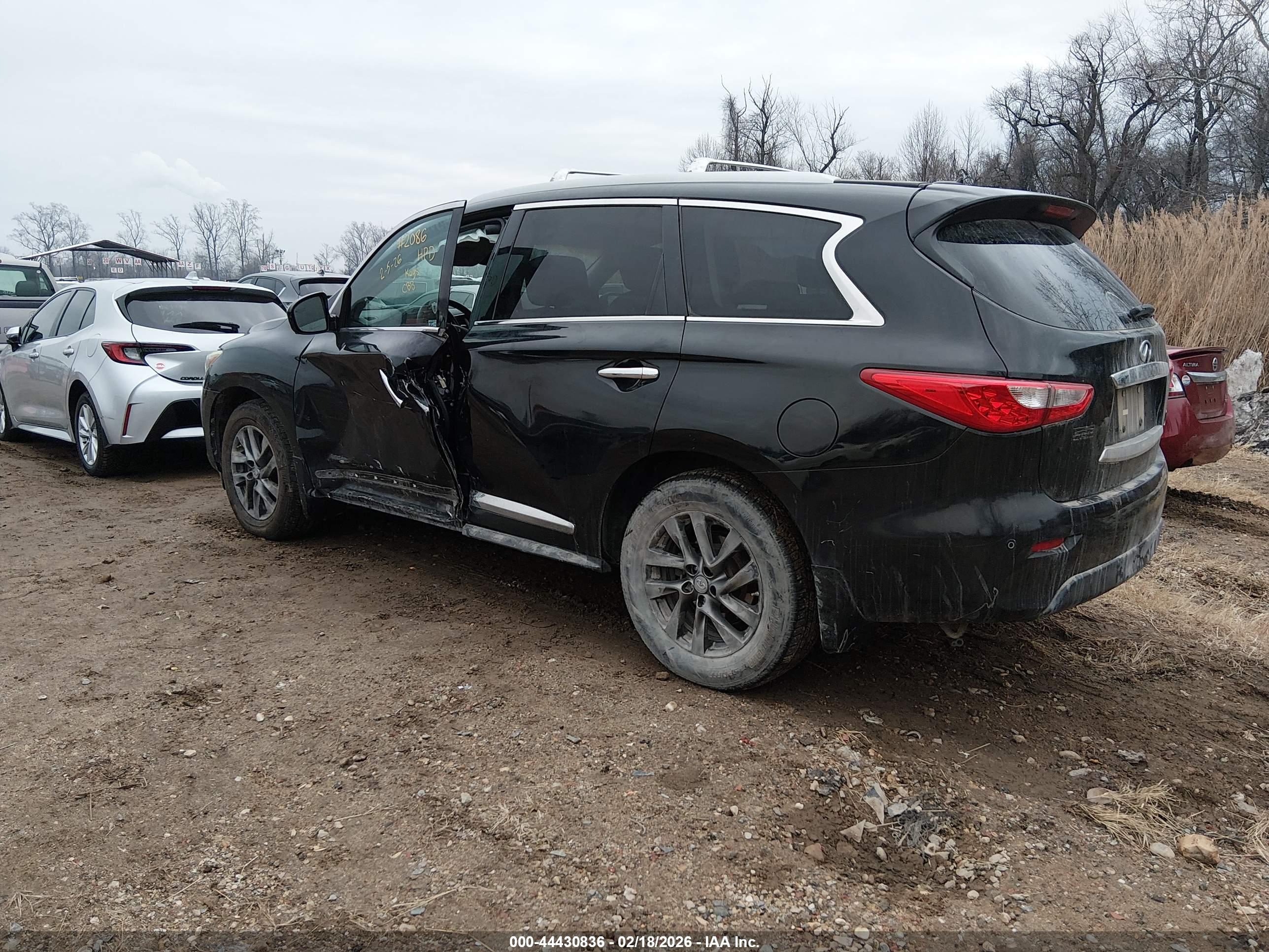 INFINITI JX35 image 3