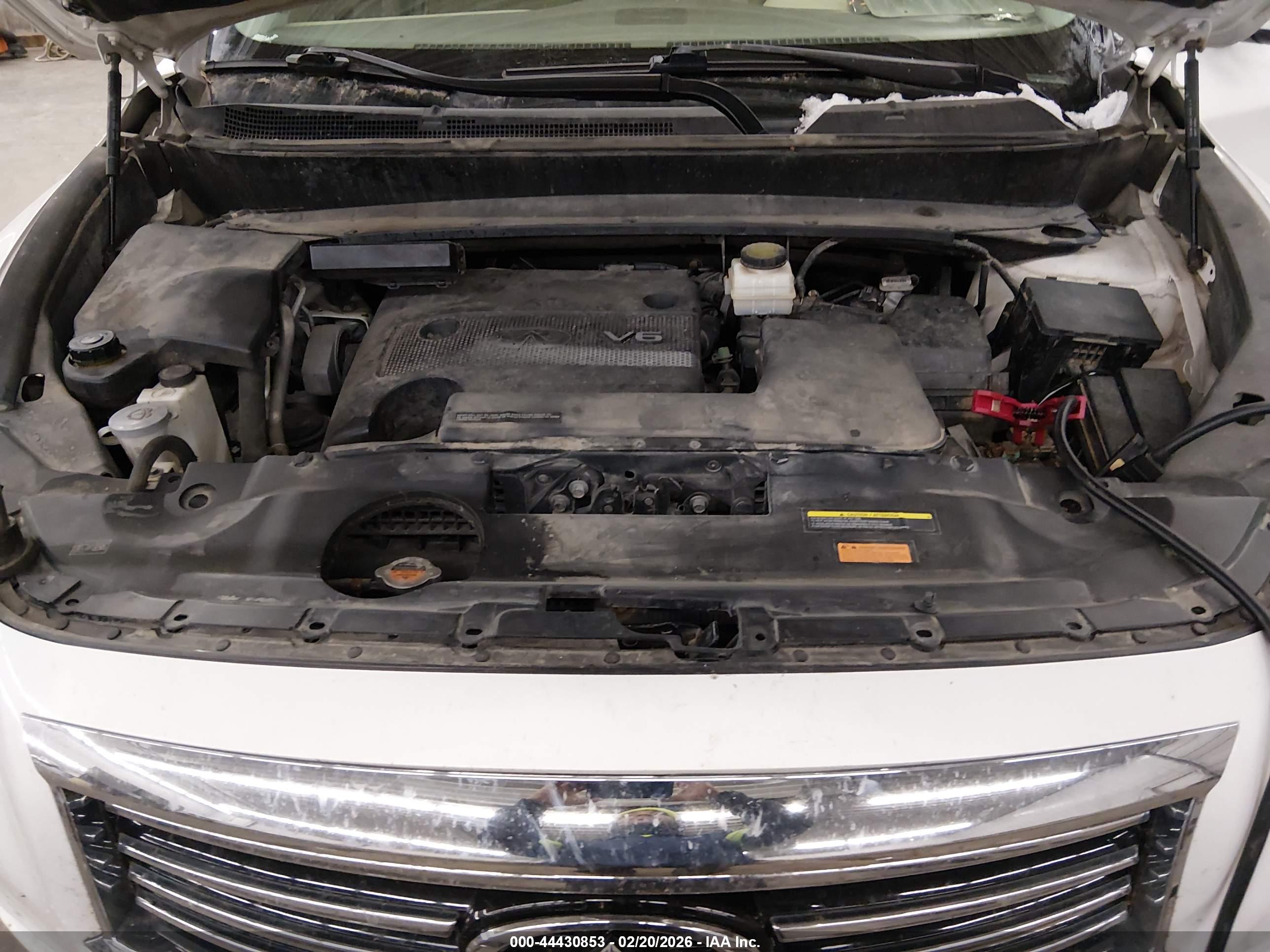 INFINITI JX35 image 10
