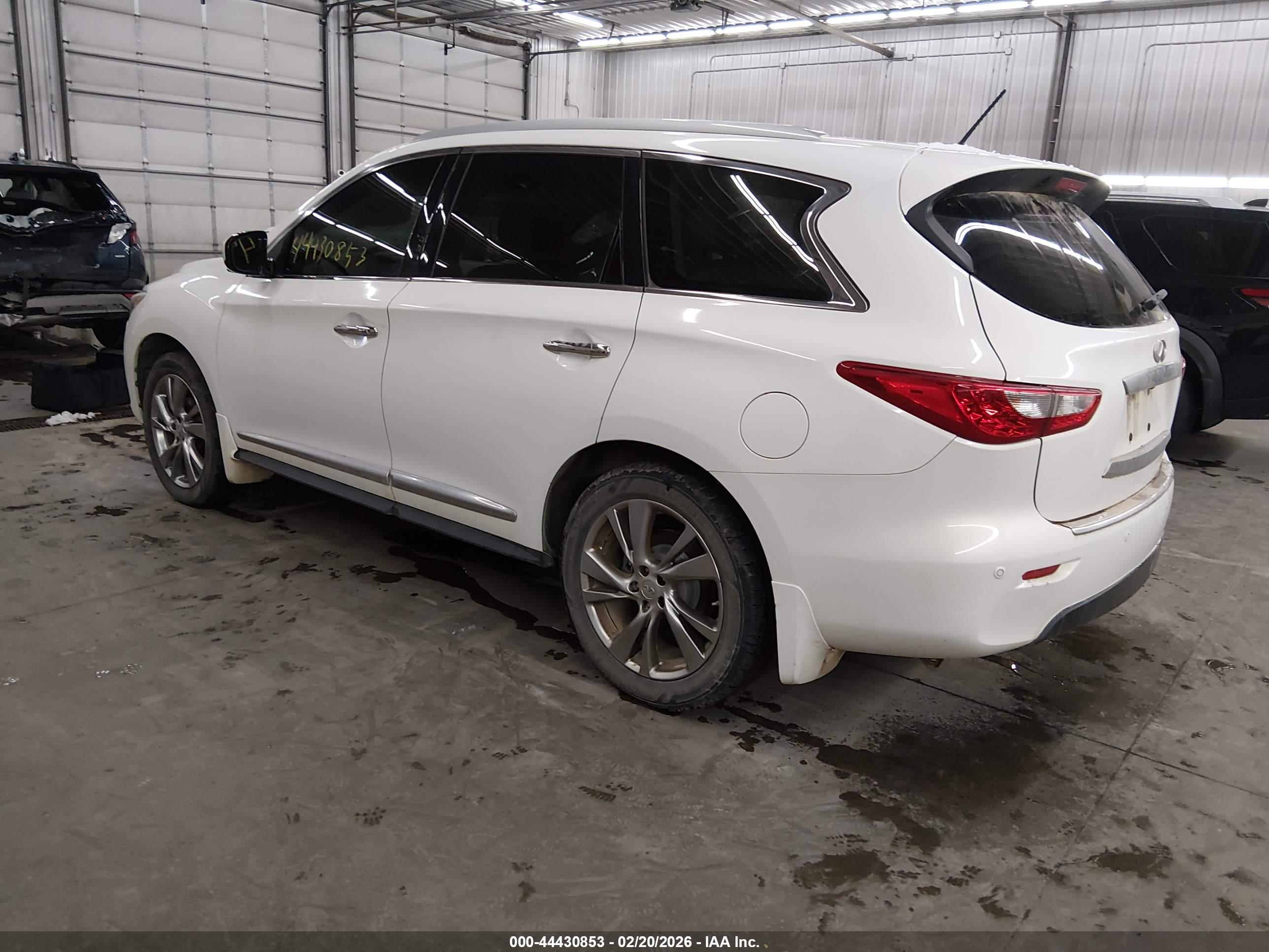 INFINITI JX35 image 3