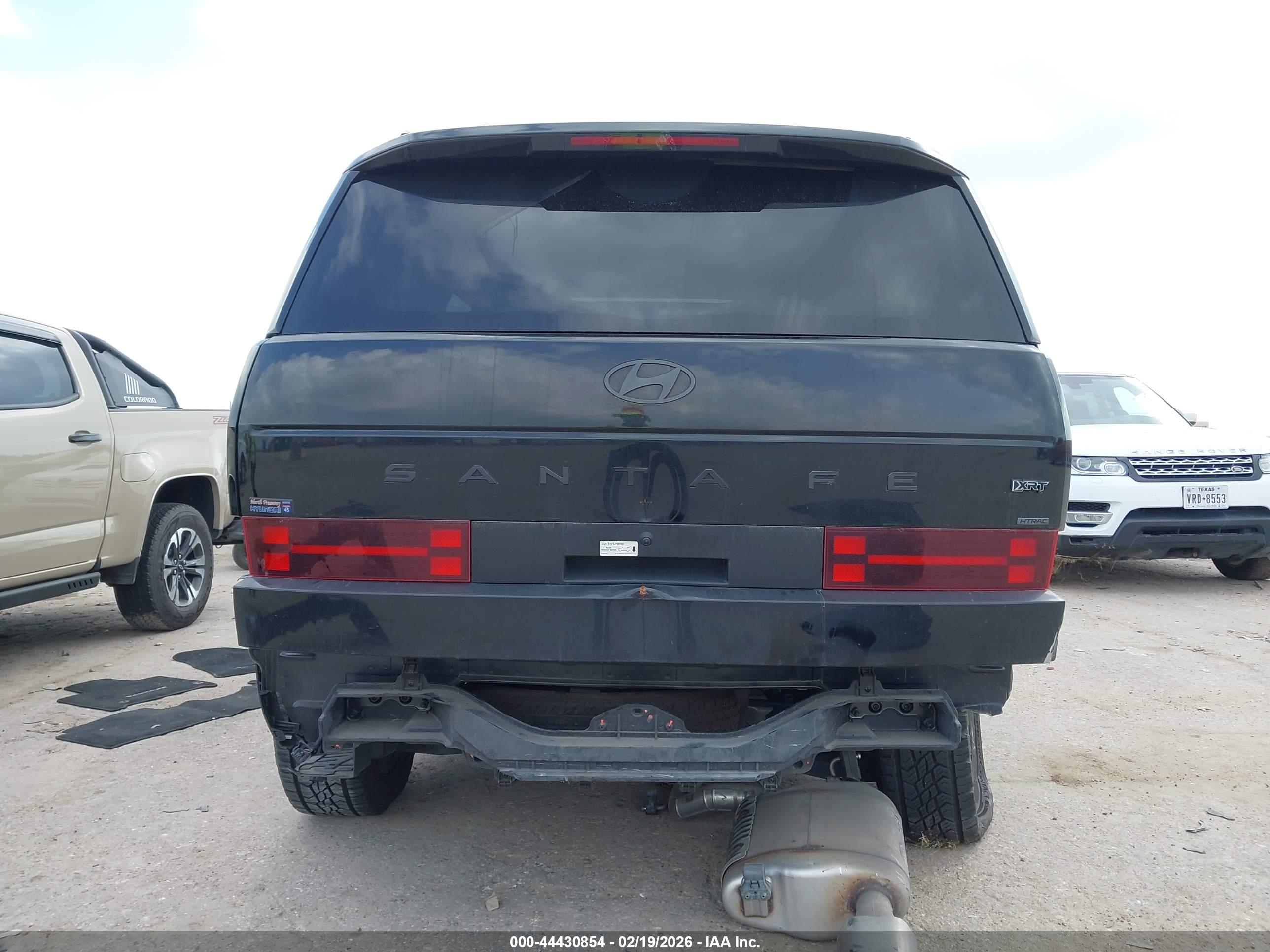 HYUNDAI SANTA image 6