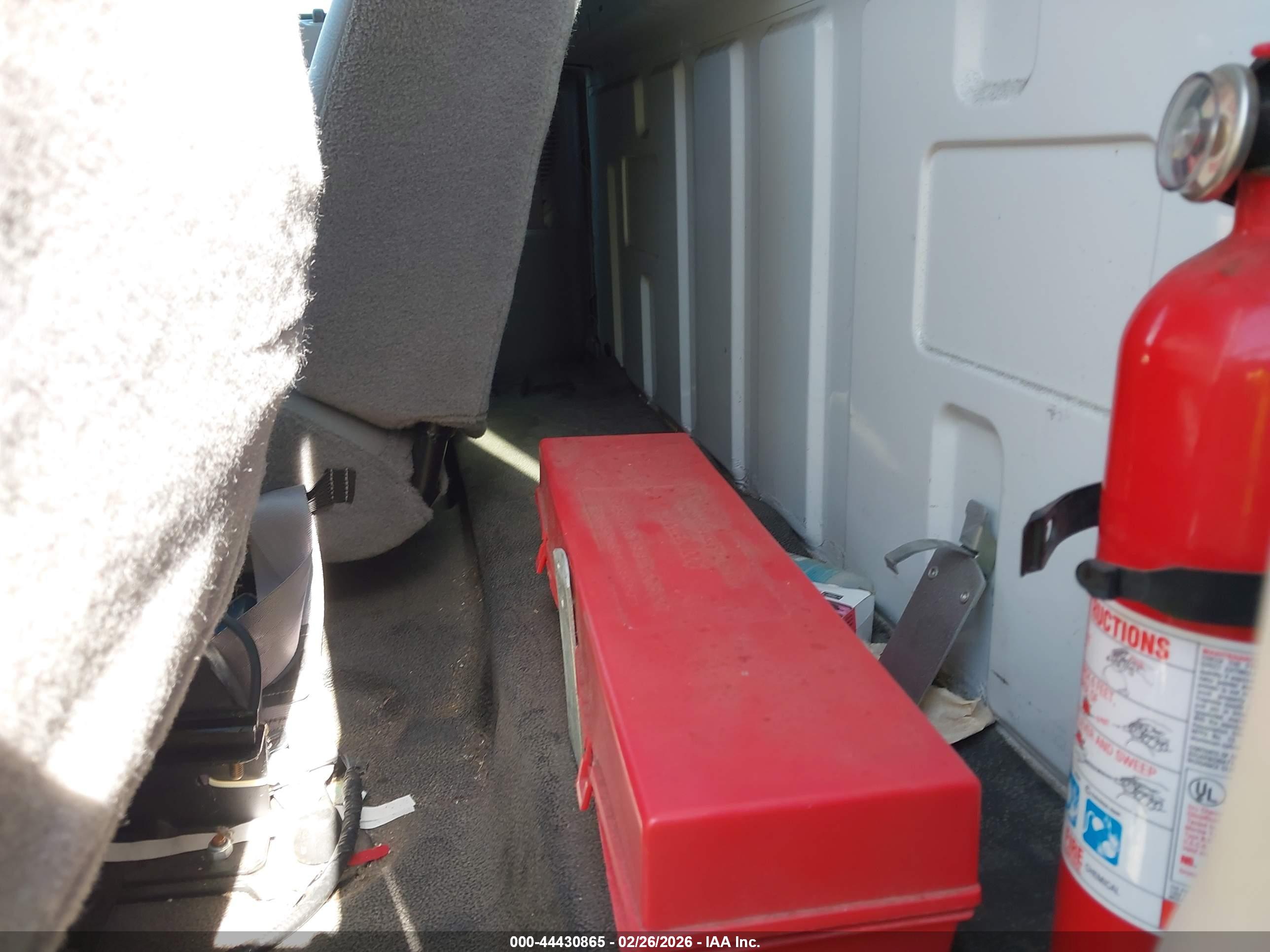 FORD F-650 image 7
