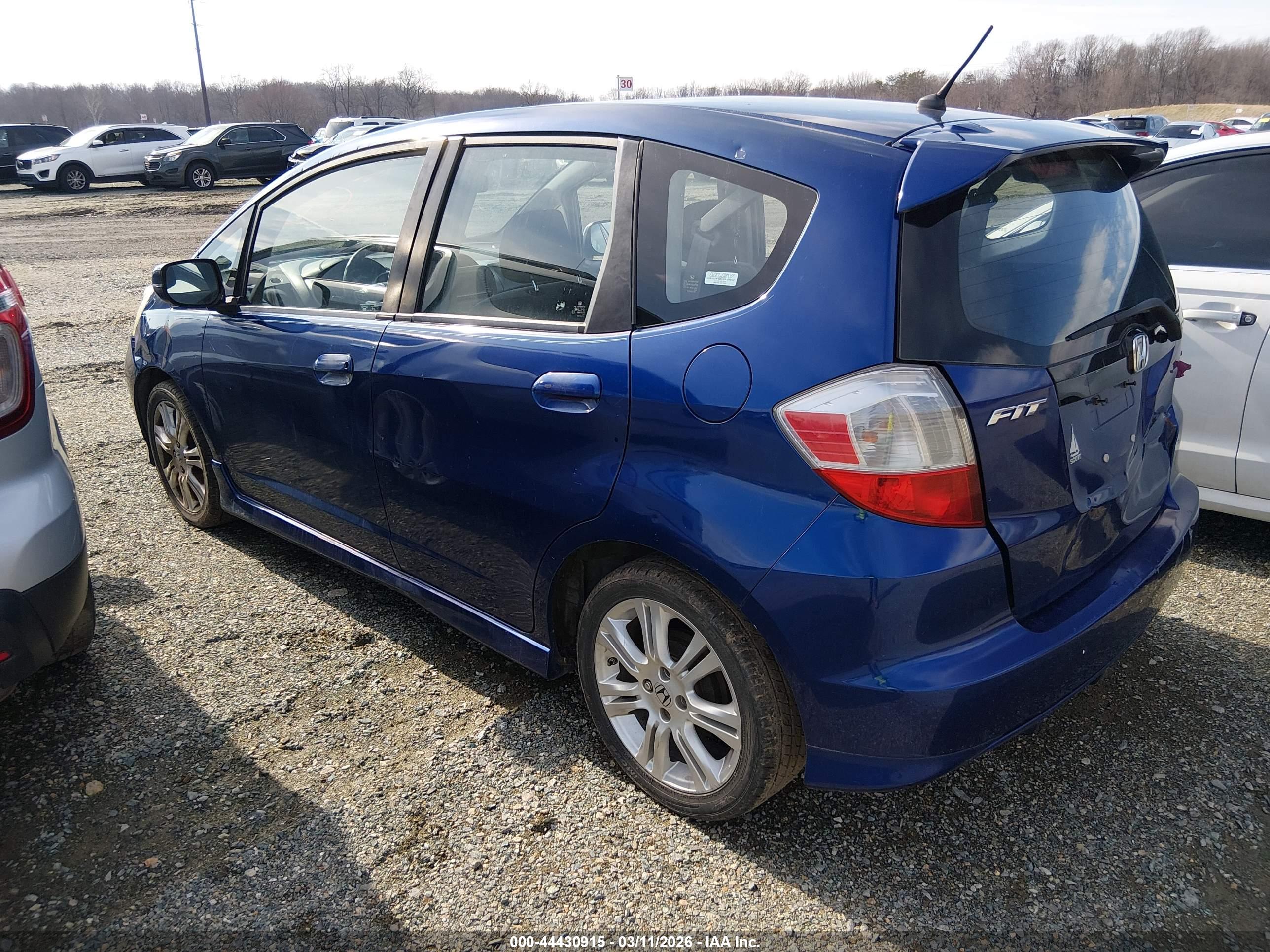 HONDA FIT image 3