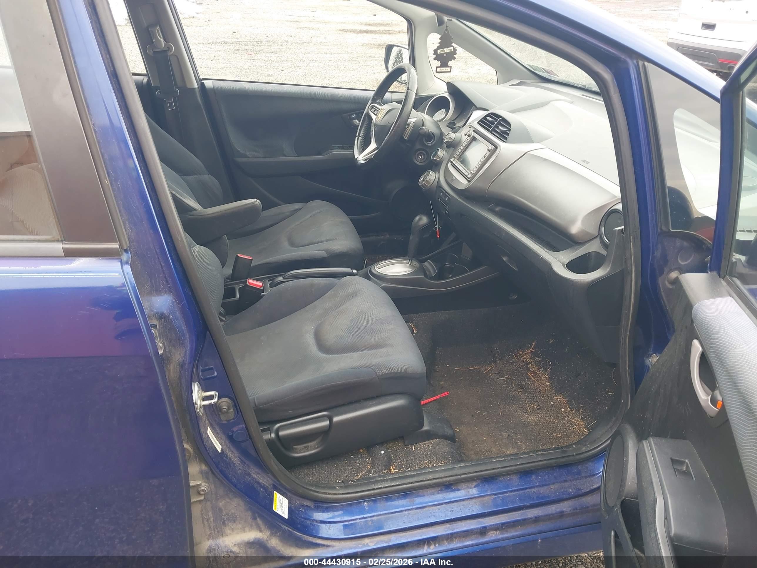 HONDA FIT image 5