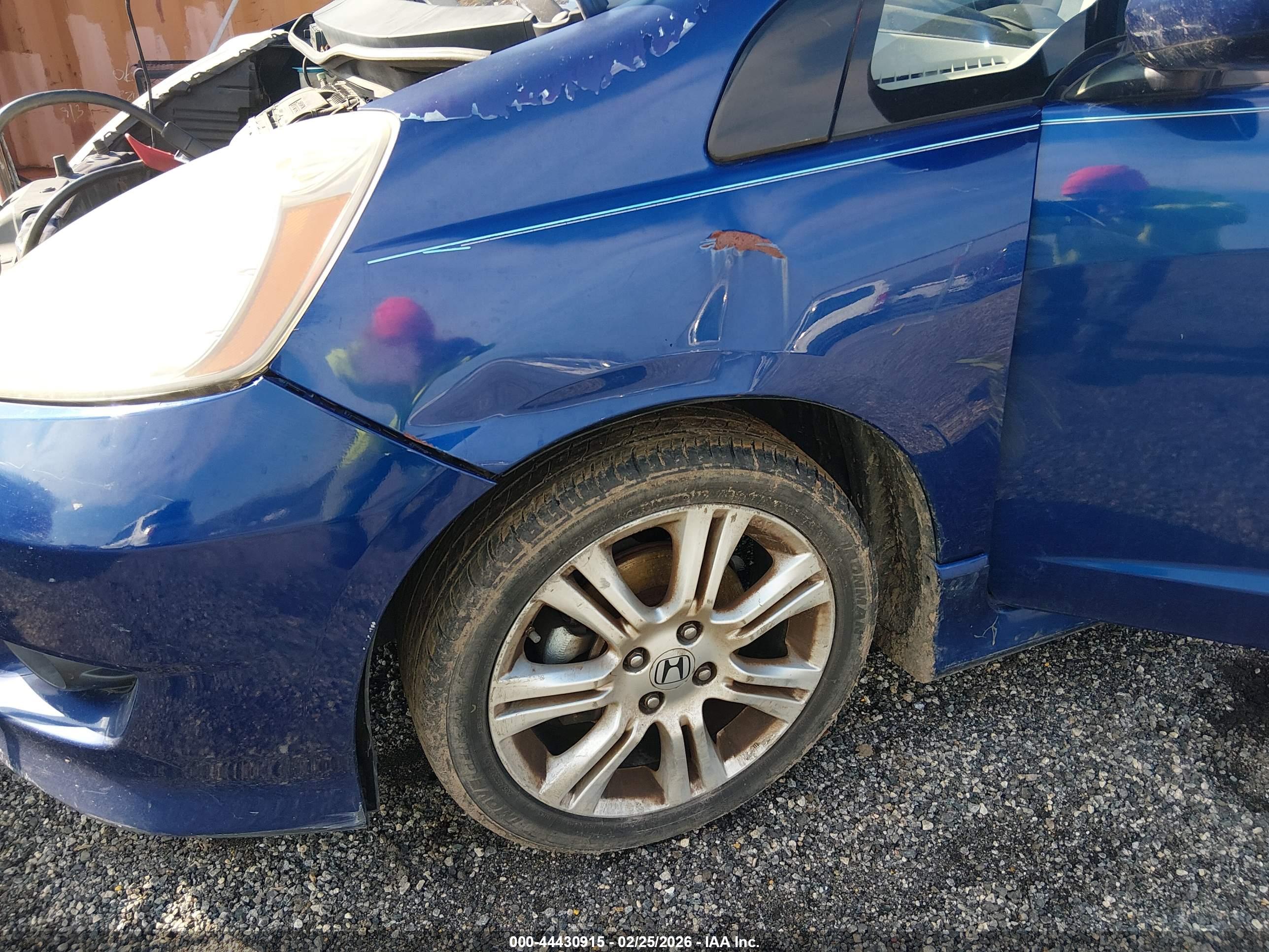 HONDA FIT image 6