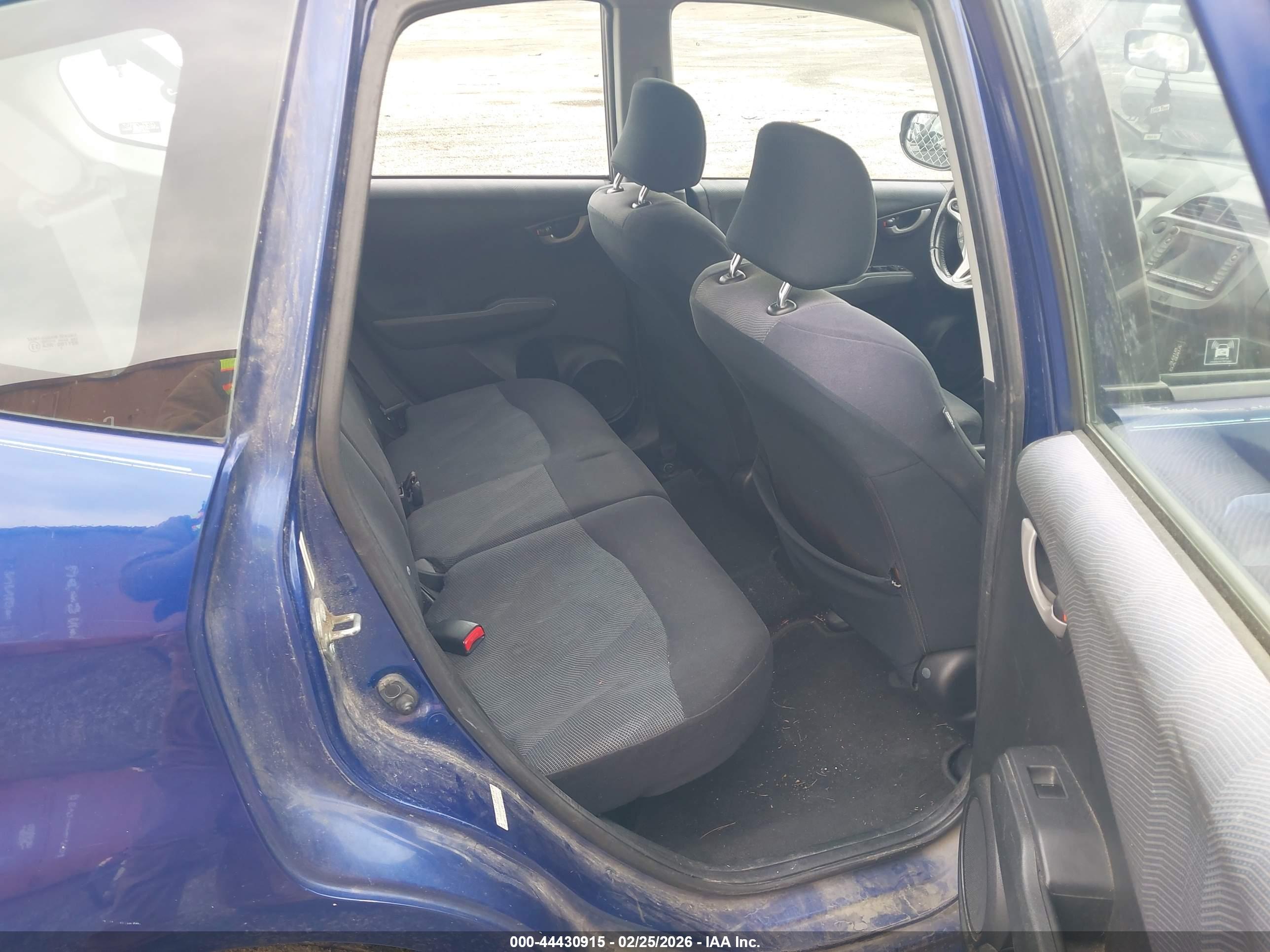 HONDA FIT image 8