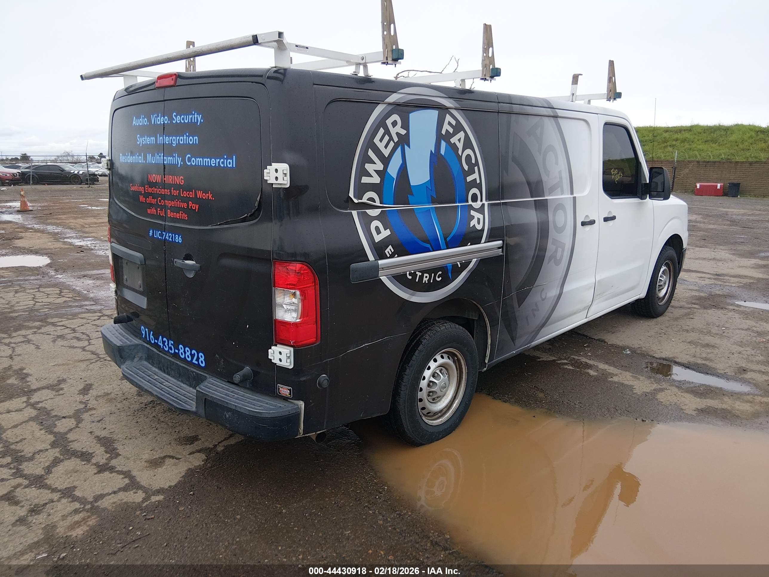 NISSAN NV image 4