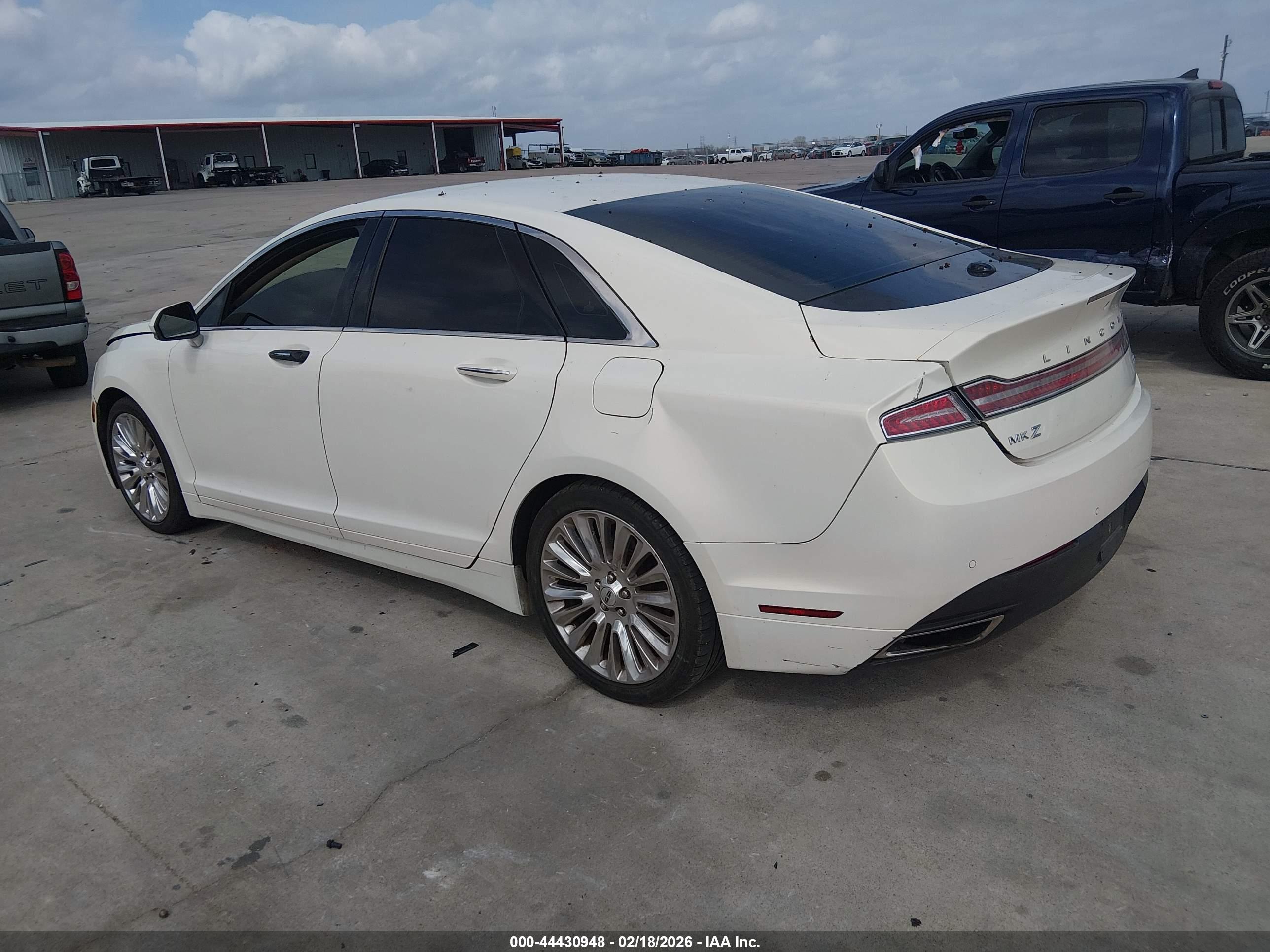 LINCOLN MKZ image 3