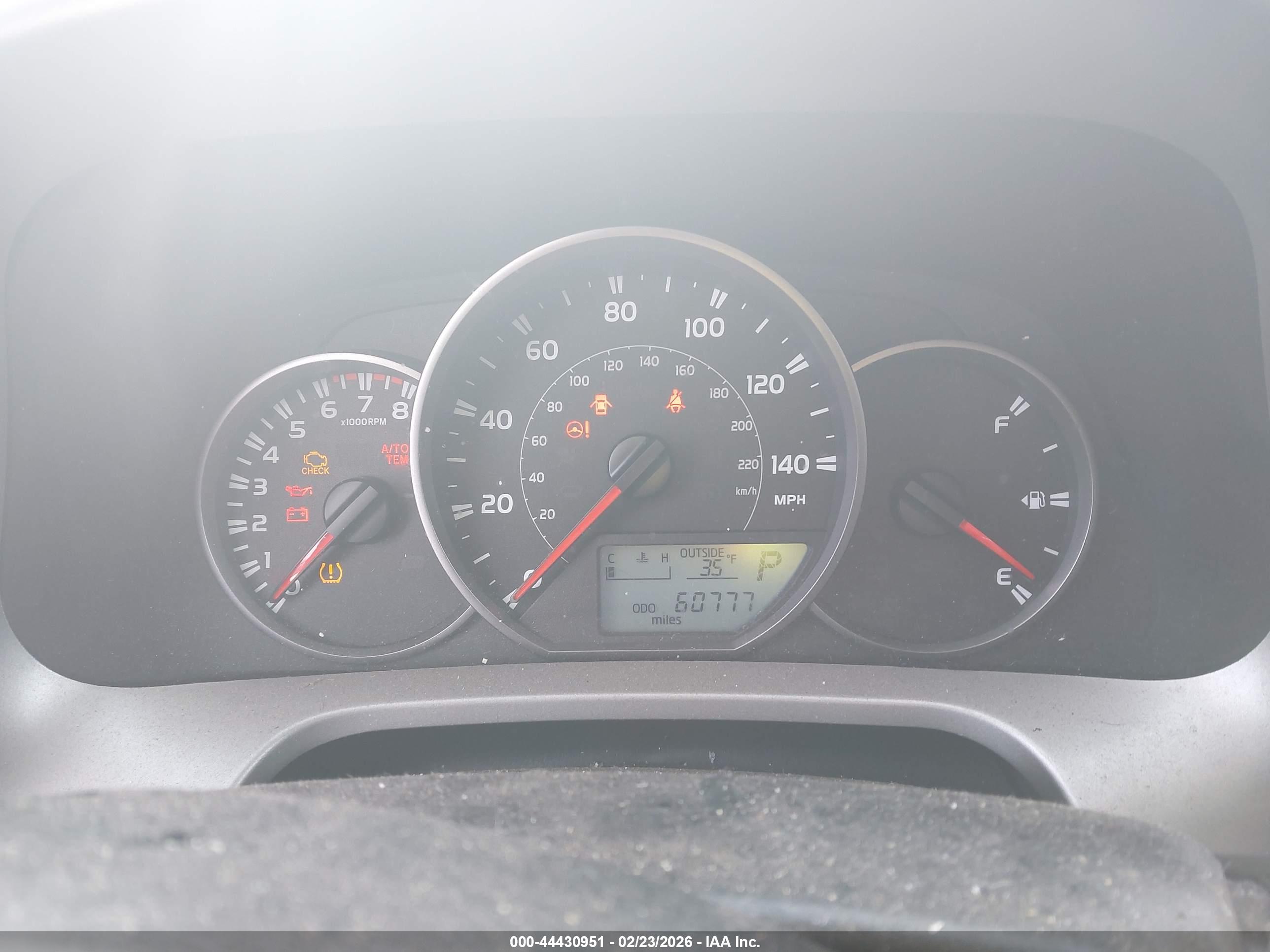TOYOTA RAV4 image 7
