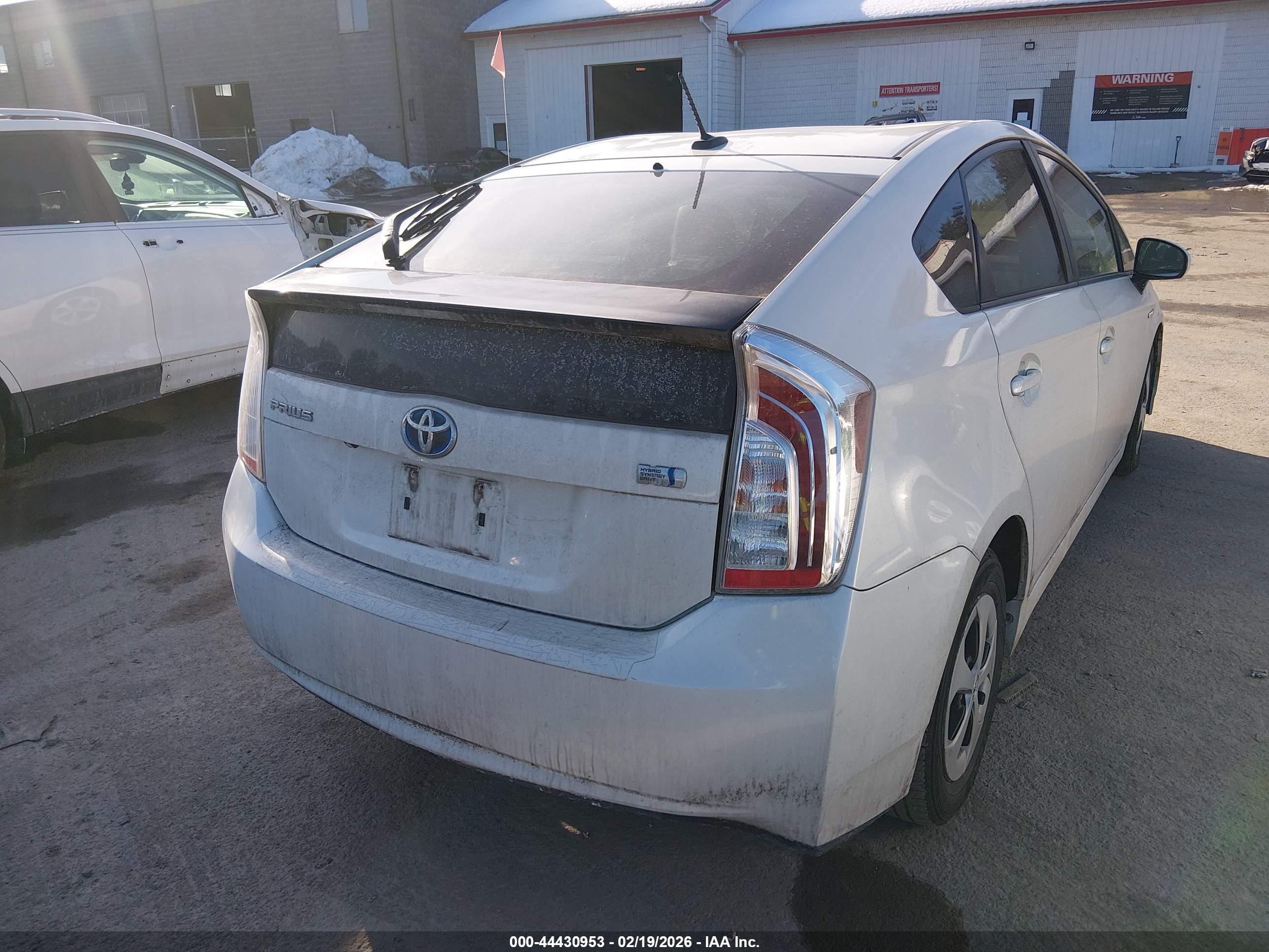 TOYOTA PRIUS image 4