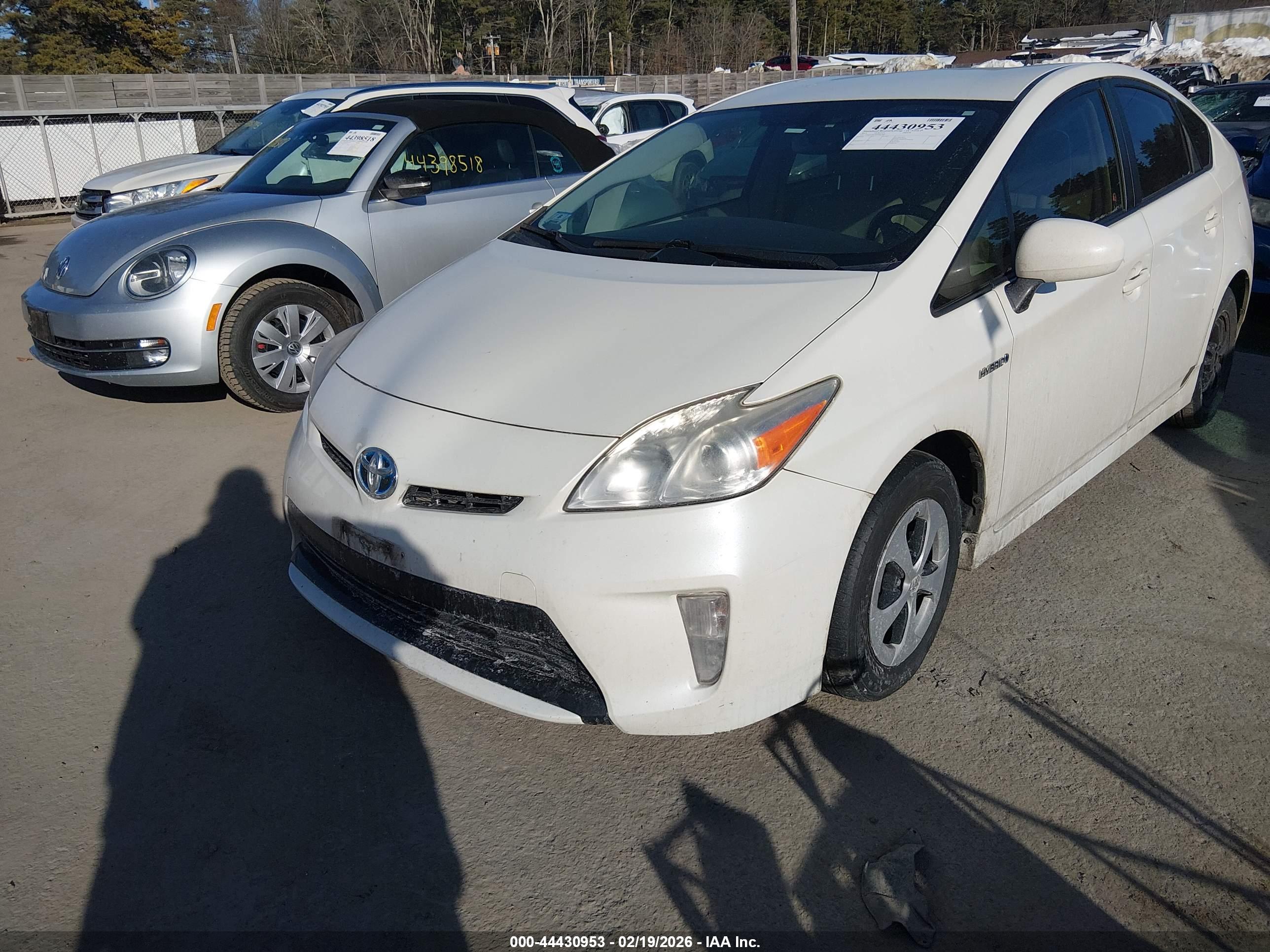 TOYOTA PRIUS image 6