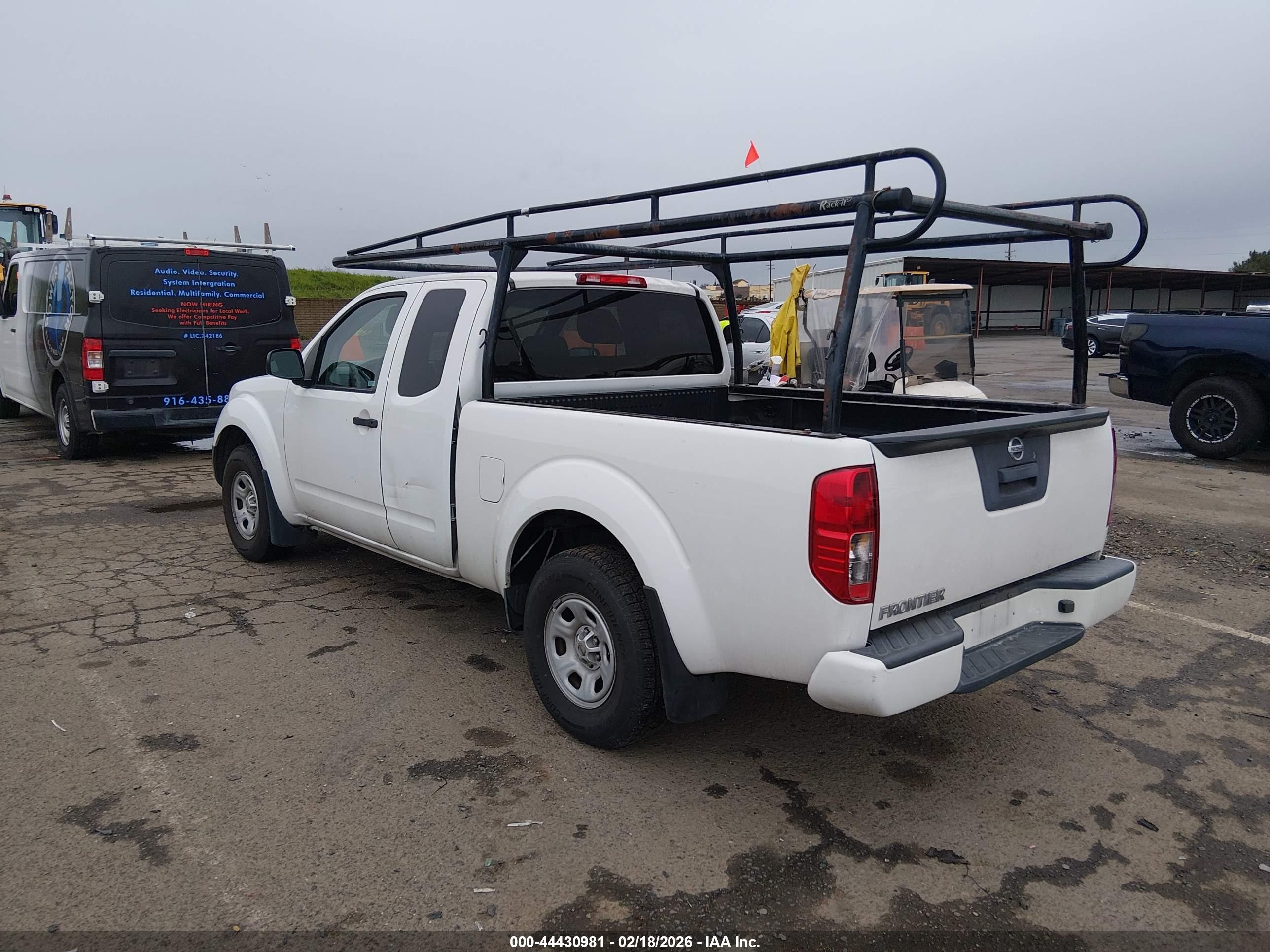 NISSAN FRONTIER image 3