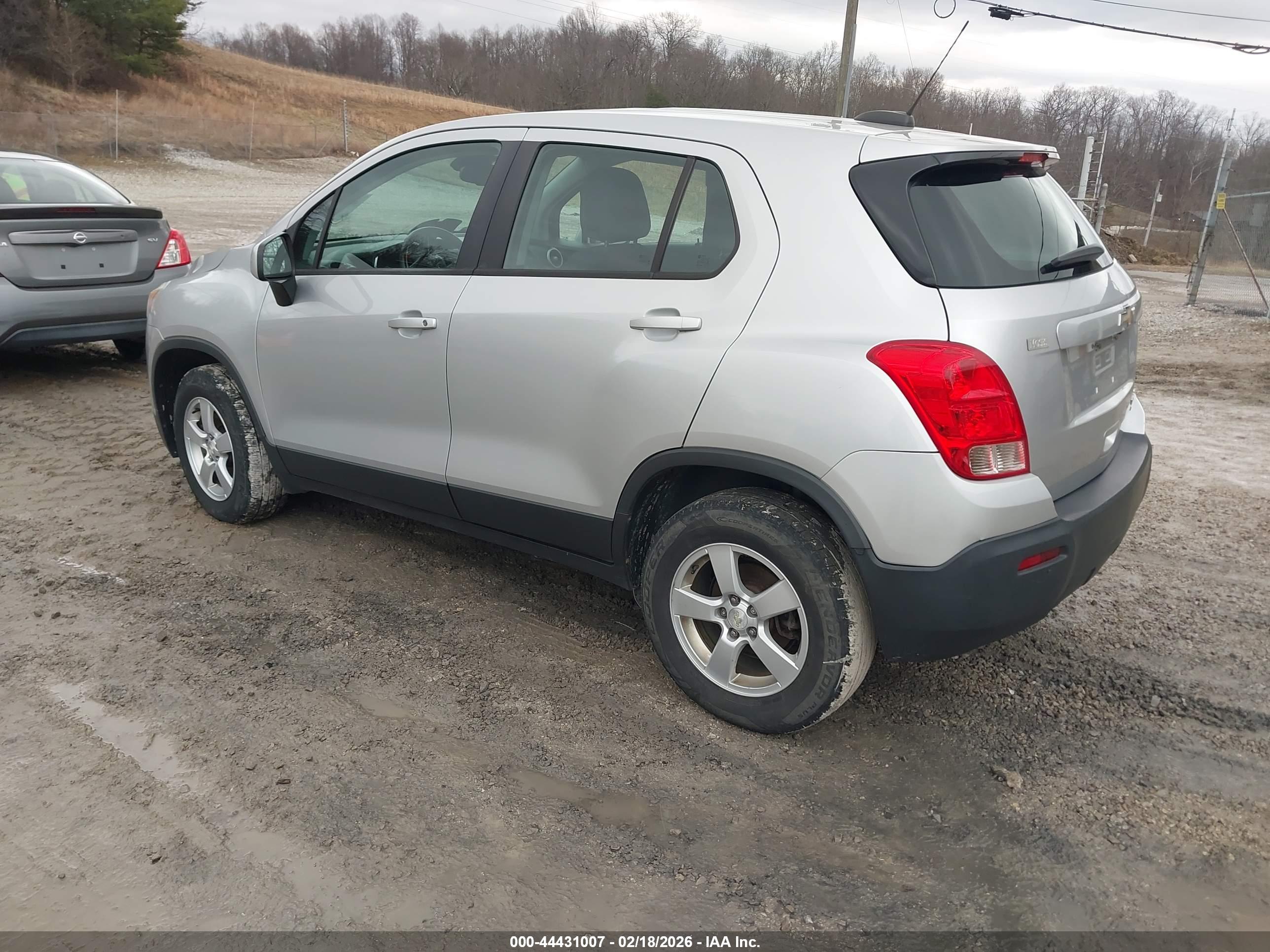 CHEVROLET TRAX image 3