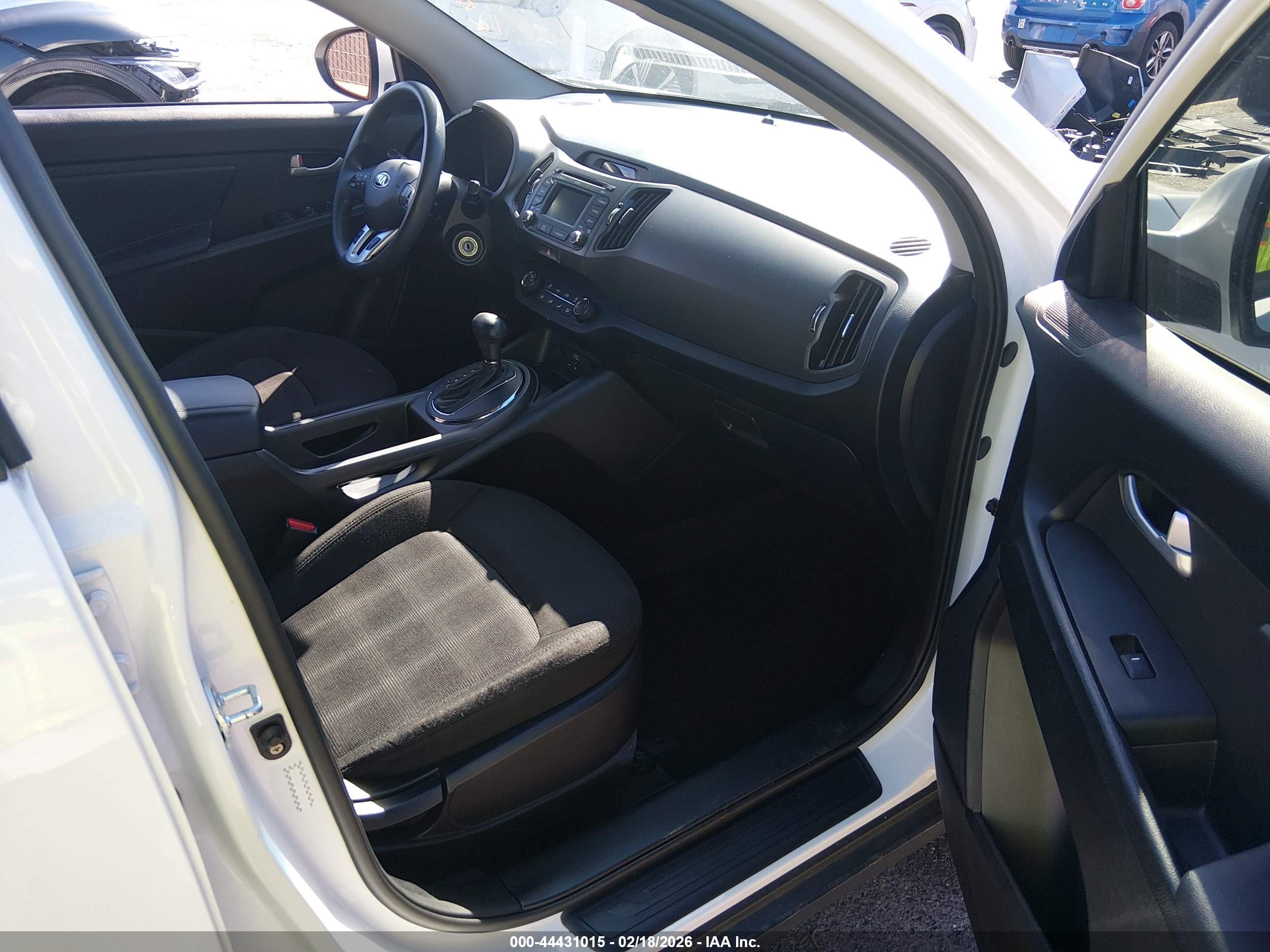KIA SPORTAGE image 5