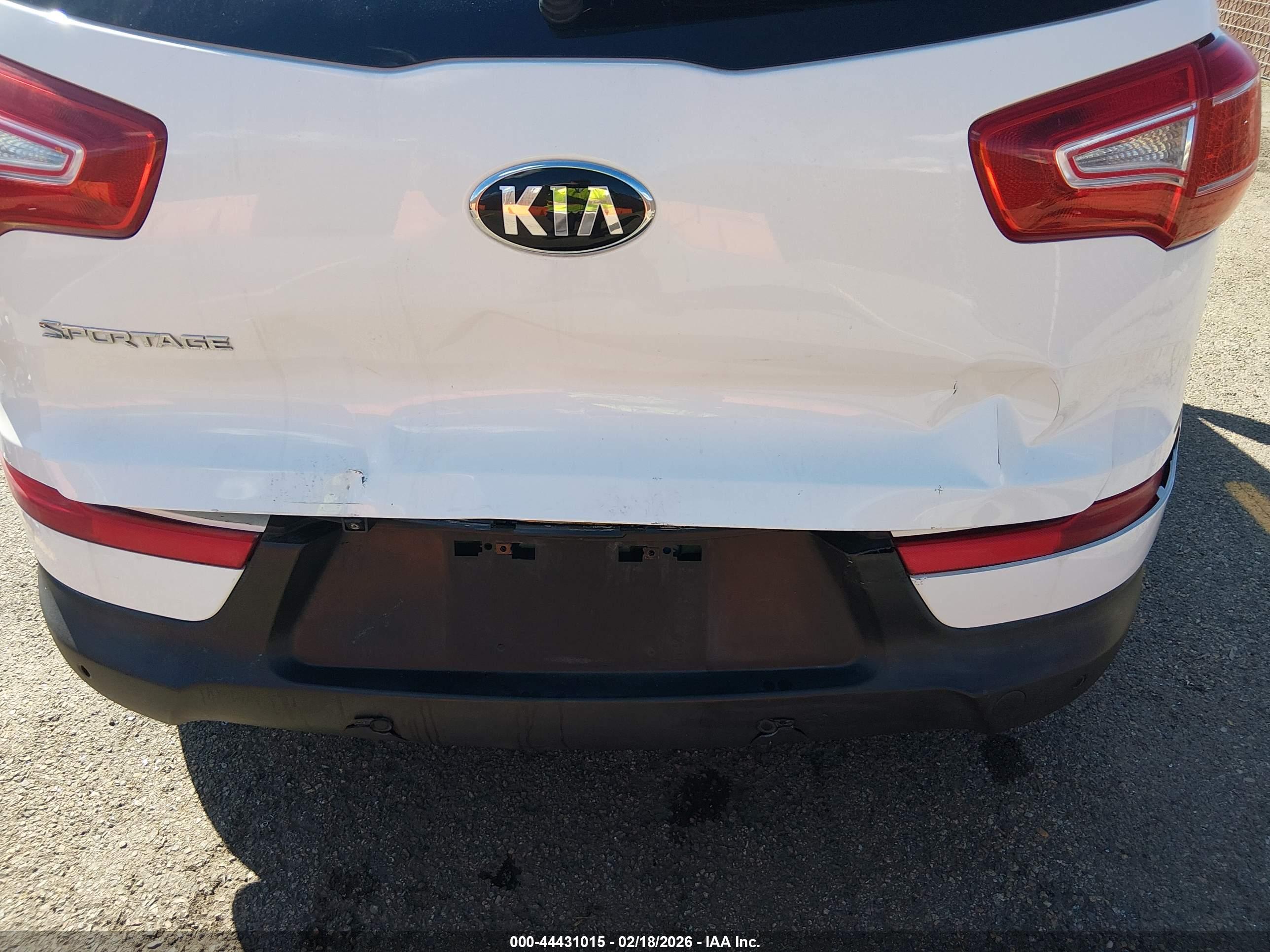 KIA SPORTAGE image 6