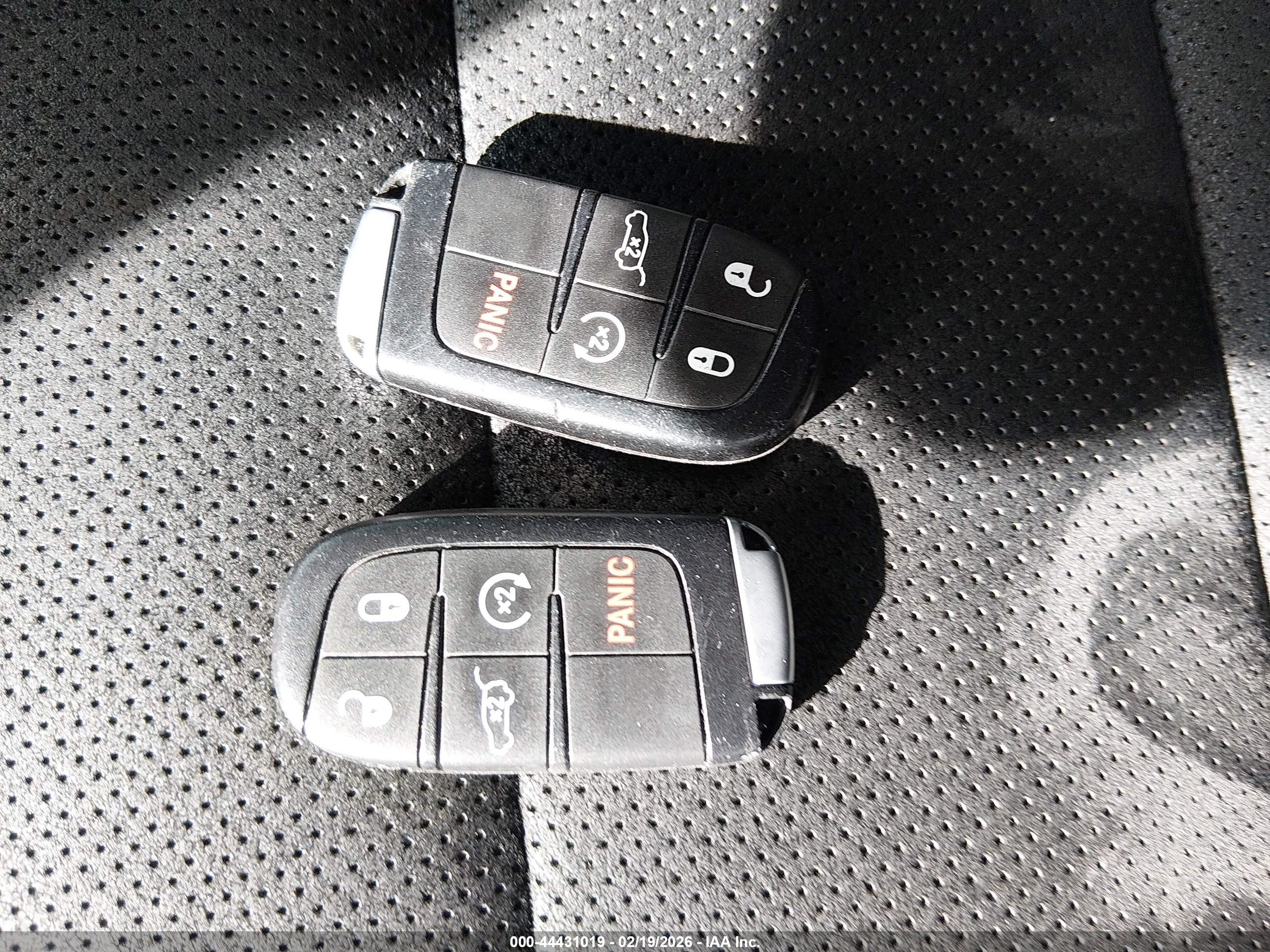 JEEP GRAND image 11